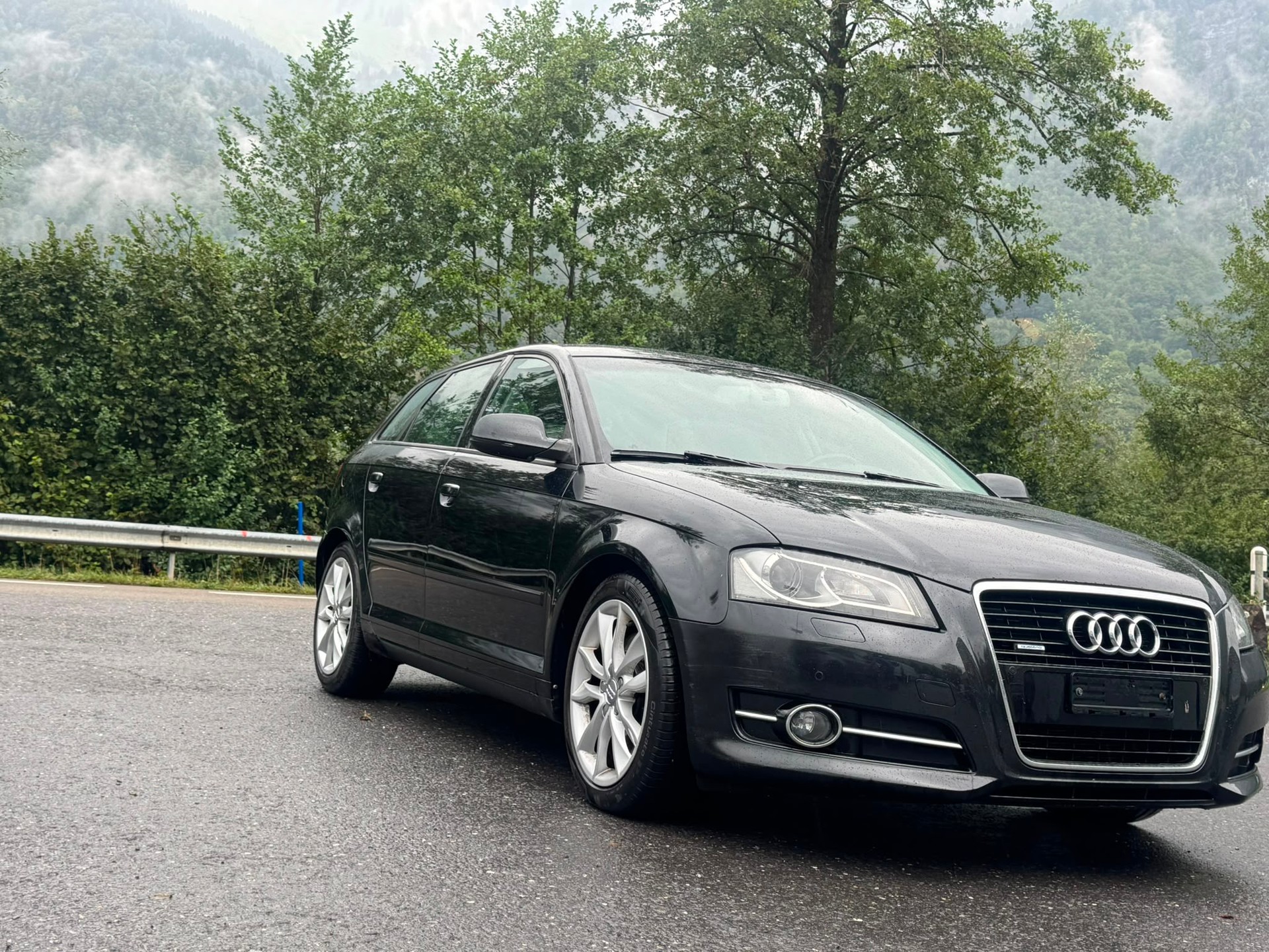 AUDI A3 Sportback 2.0 TDI Attraction quattro-image-0