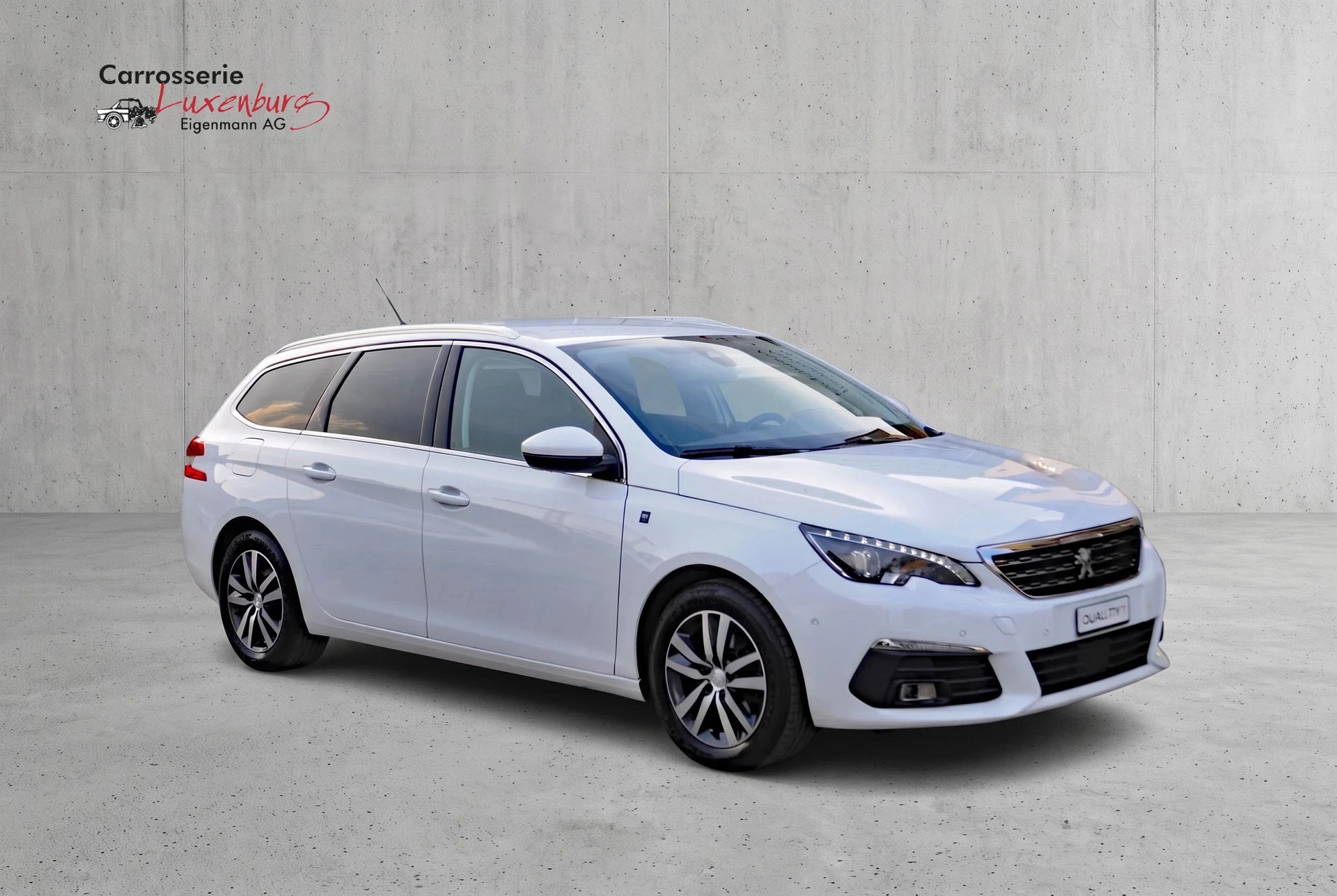 PEUGEOT 308 SW 1.5 BlueHDI Tech Edition EAT8-showroom-element-2