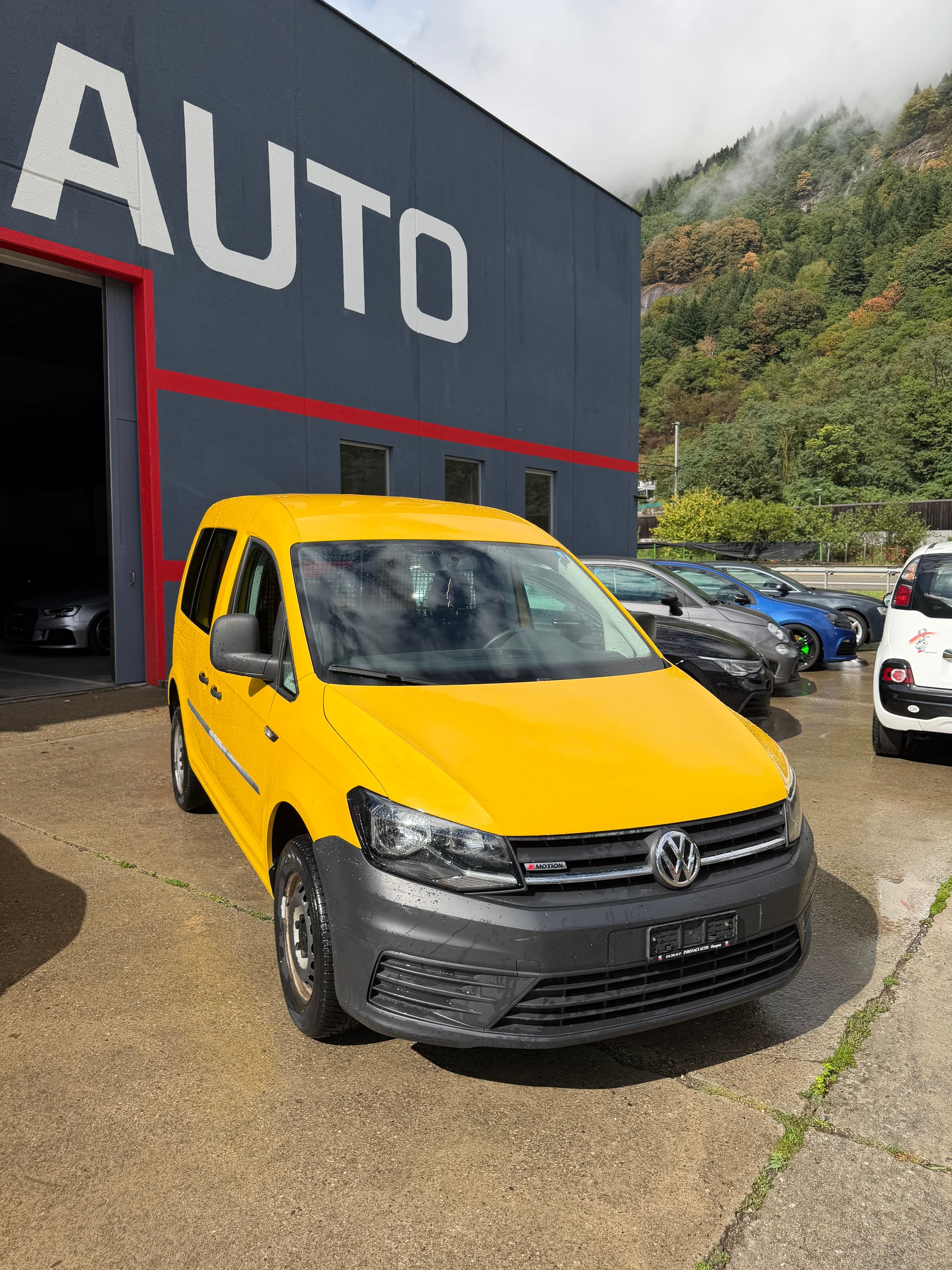 VW Caddy 2.0TDI BlueMotion Technology-image-6
