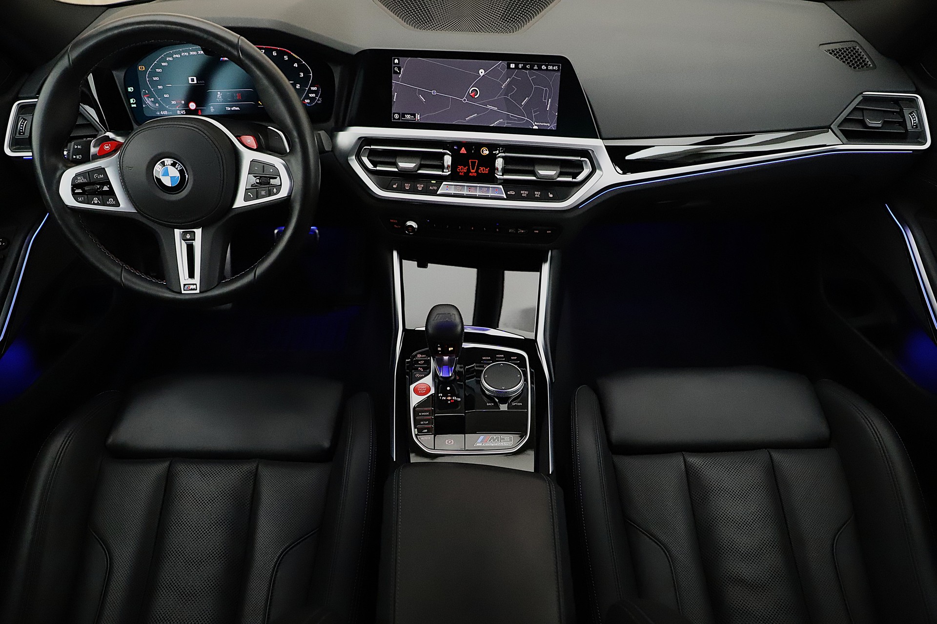 BMW M3 Competition ganz in Schwarz-image-5