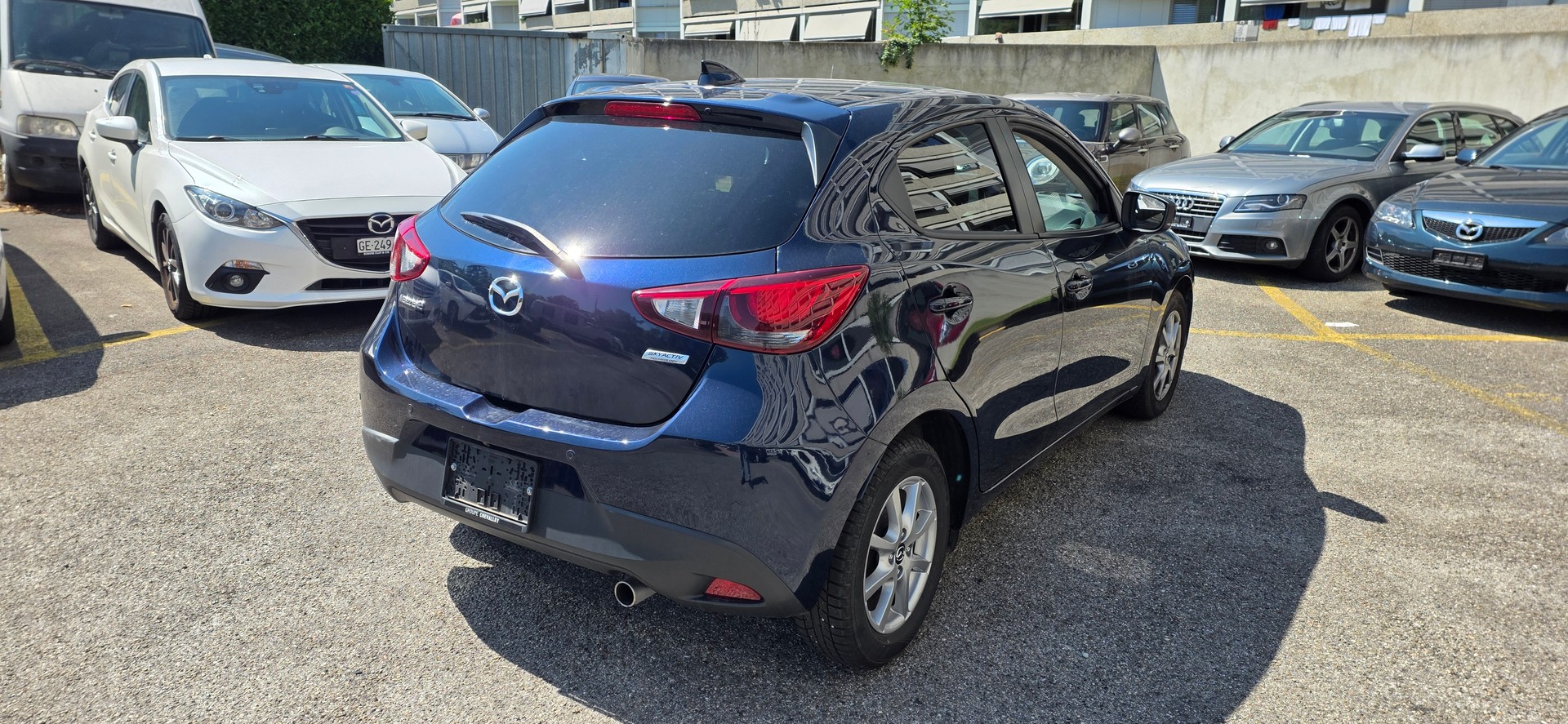 MAZDA 2 SKYACTIV-G 90 Ambition Plus Automat-image-2