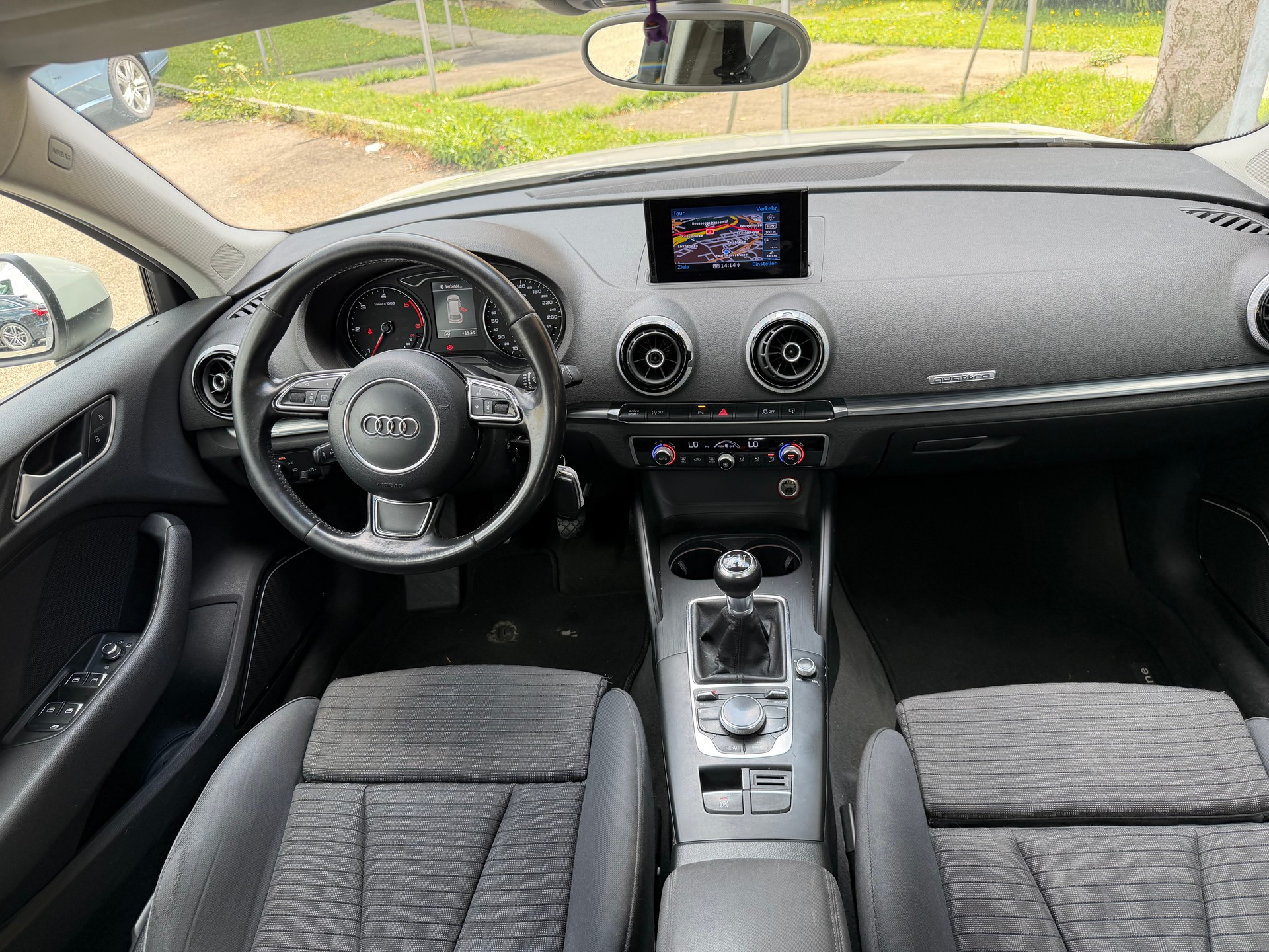 AUDI A3 Sportback 2.0 TDI Ambition quattro-image-7