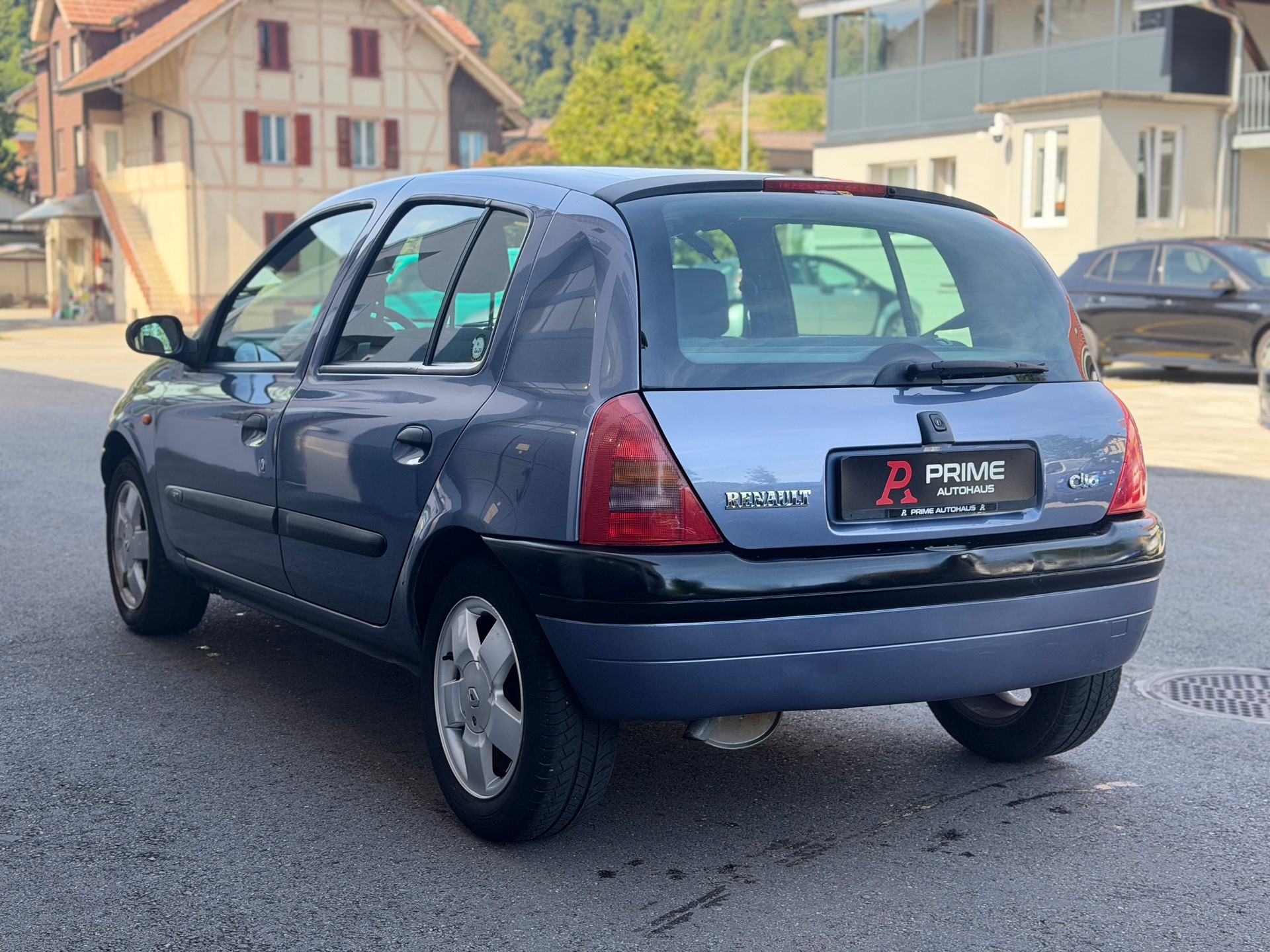 RENAULT CLIO-image-3