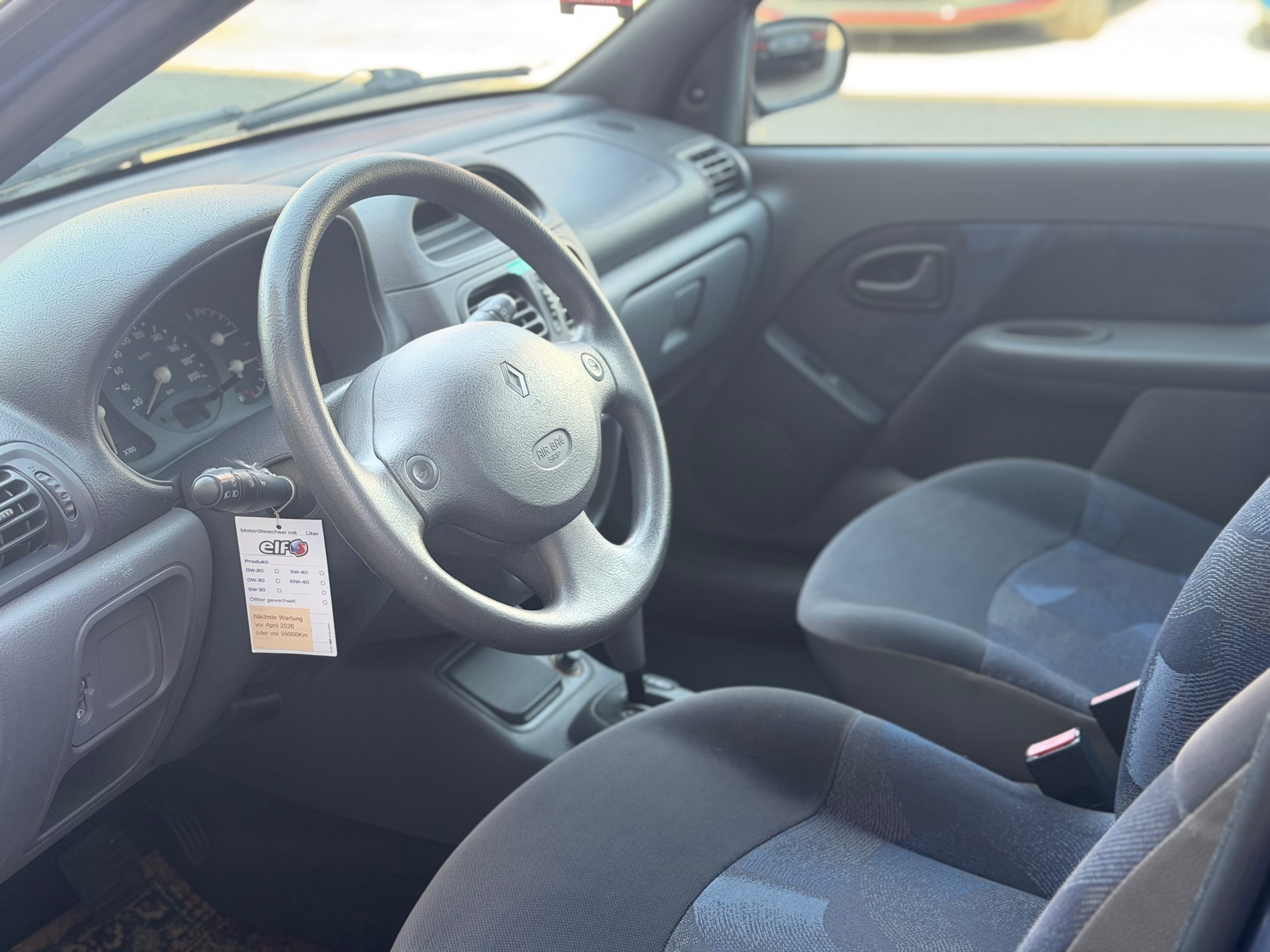 RENAULT CLIO-image-4