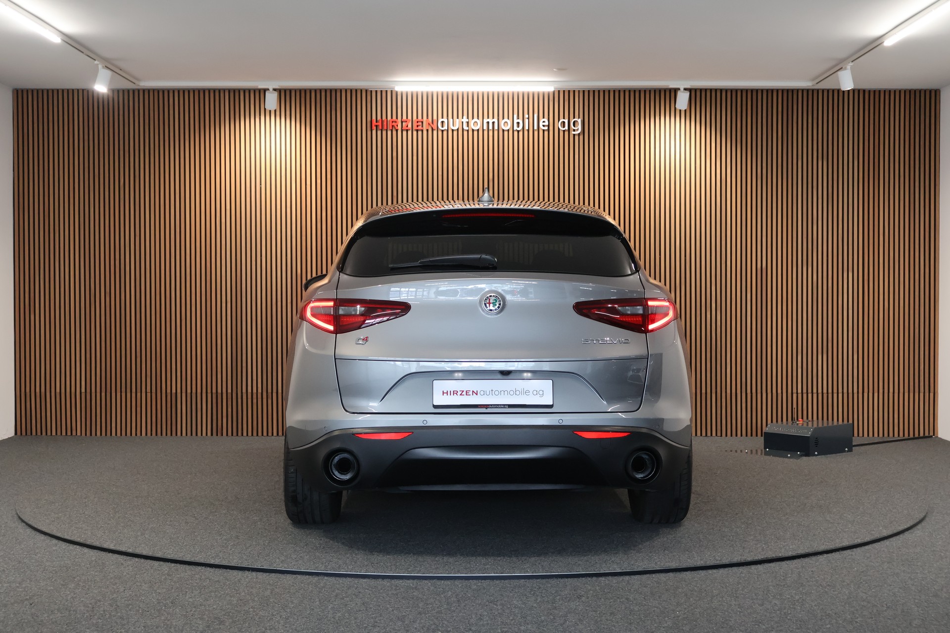 ALFA ROMEO Stelvio 2.0 Super Q4 Automatic-image-3
