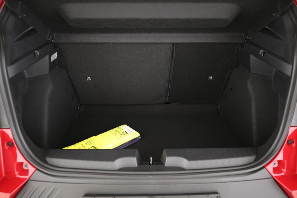 FIAT Grande Panda 1.2 Hybrid La Prima-image-6