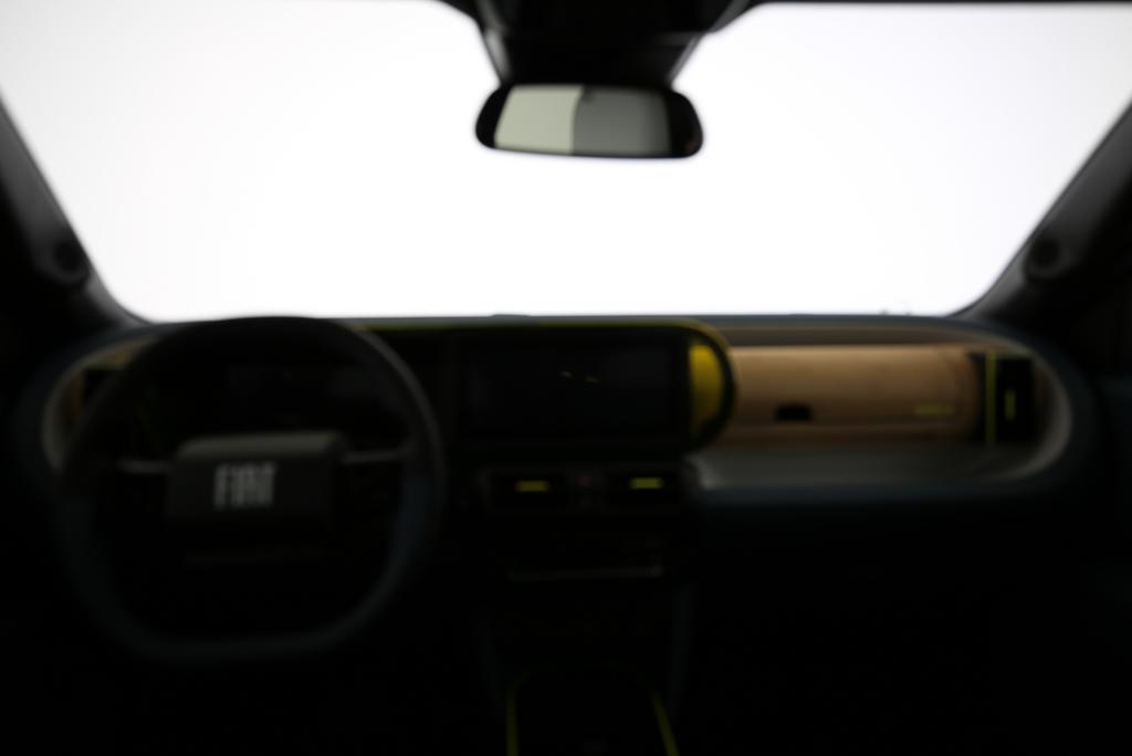 FIAT Grande Panda 1.2 Hybrid La Prima-image-4