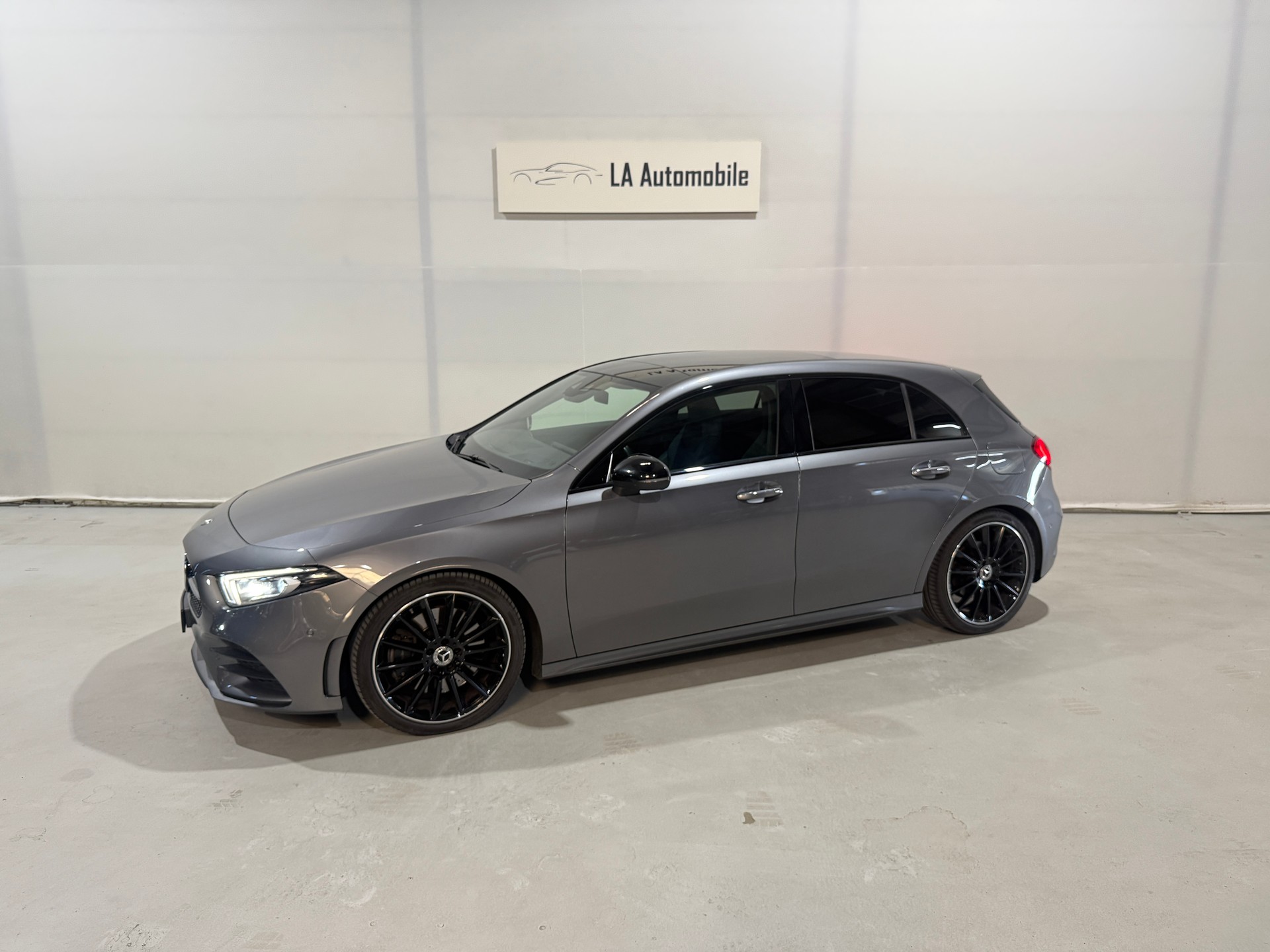 MERCEDES-BENZ A 250 4Matic AMG Line 4Matic 7G-DCT-image-1