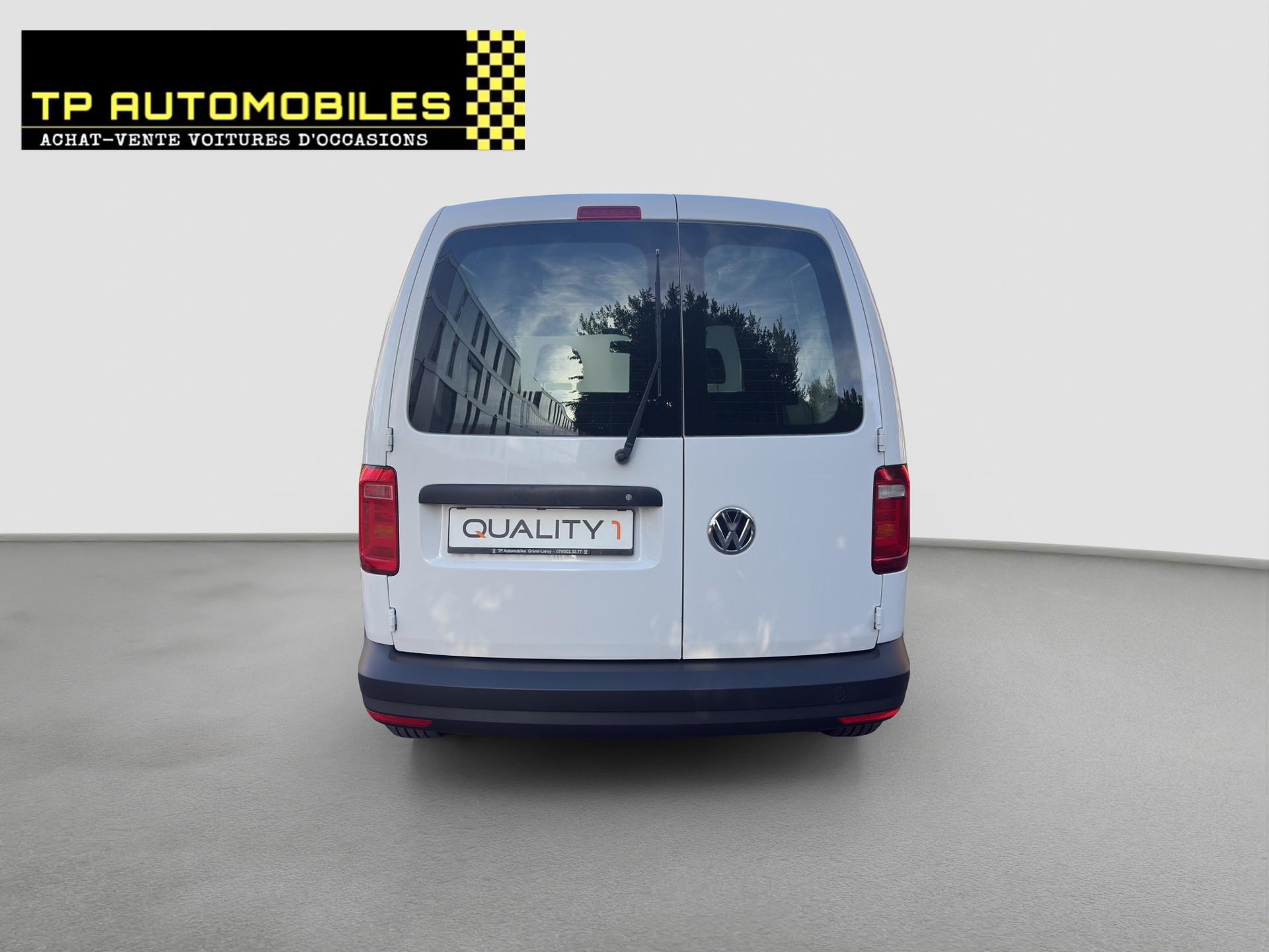 VW Caddy 1.2 TSI BlueMotion Technology-image-5