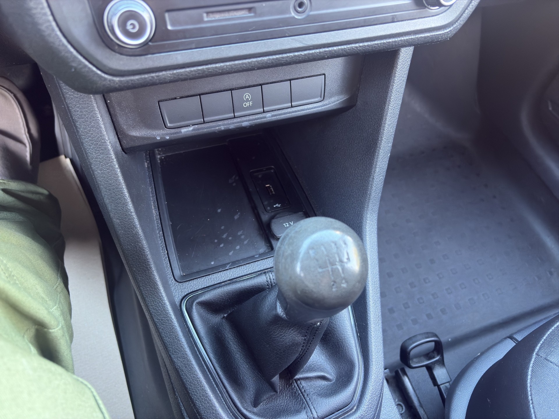 VW Caddy 1.2 TSI BlueMotion Technology-image-9