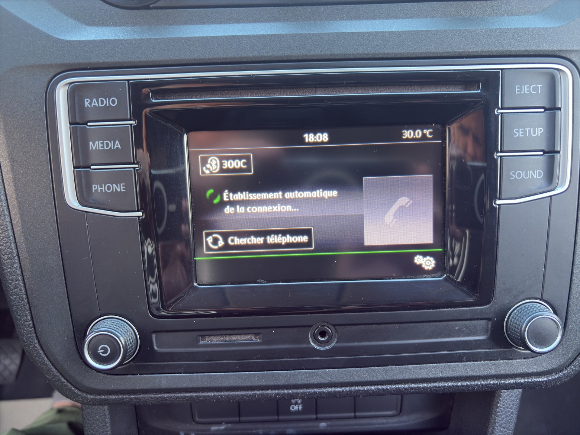 VW Caddy 1.2 TSI BlueMotion Technology-image-11