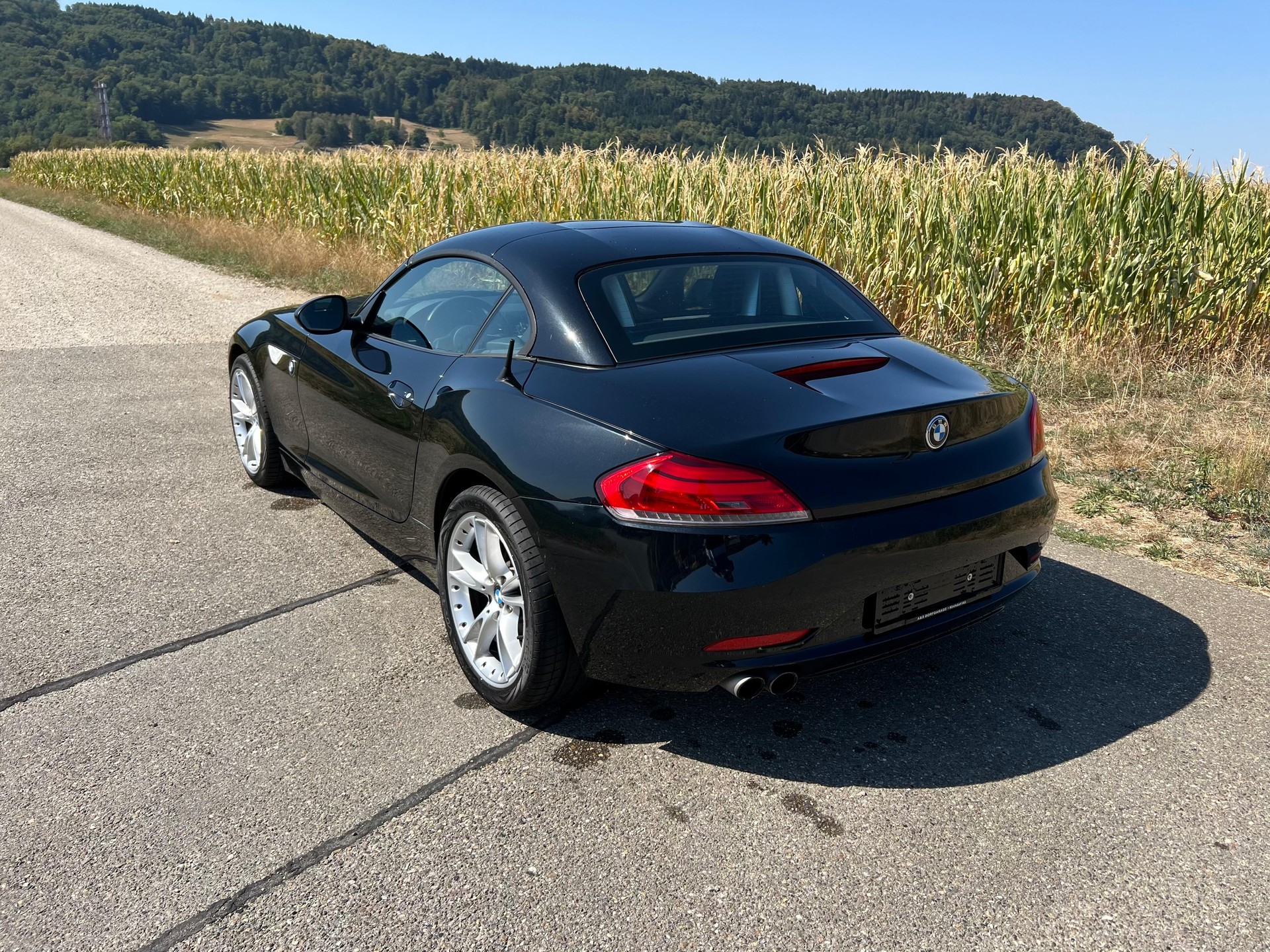BMW Z4 sDrive23i-image-2