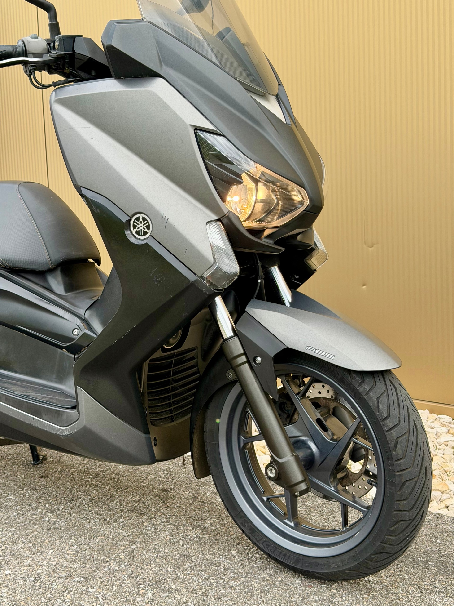 YAMAHA X-MaxYP 125 R ABS-showroom-element-1