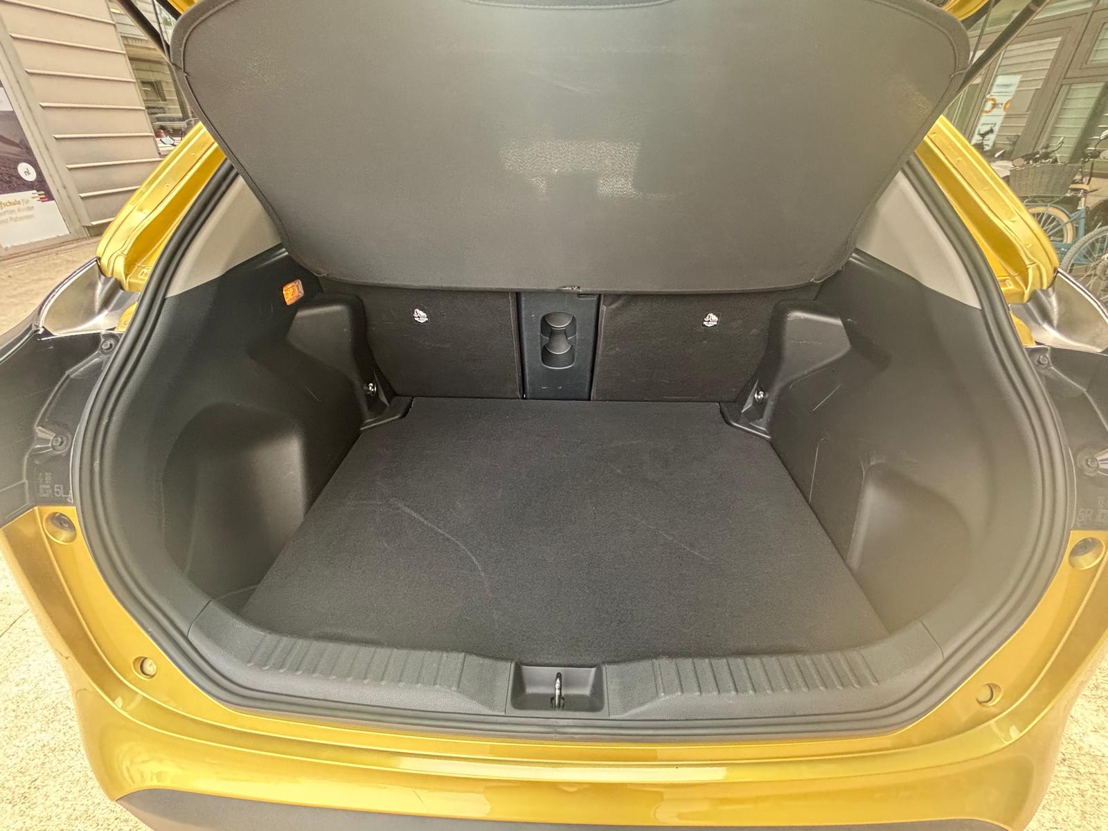 TOYOTA Yaris Cross 1.5 Comfort e-CVT-image-18