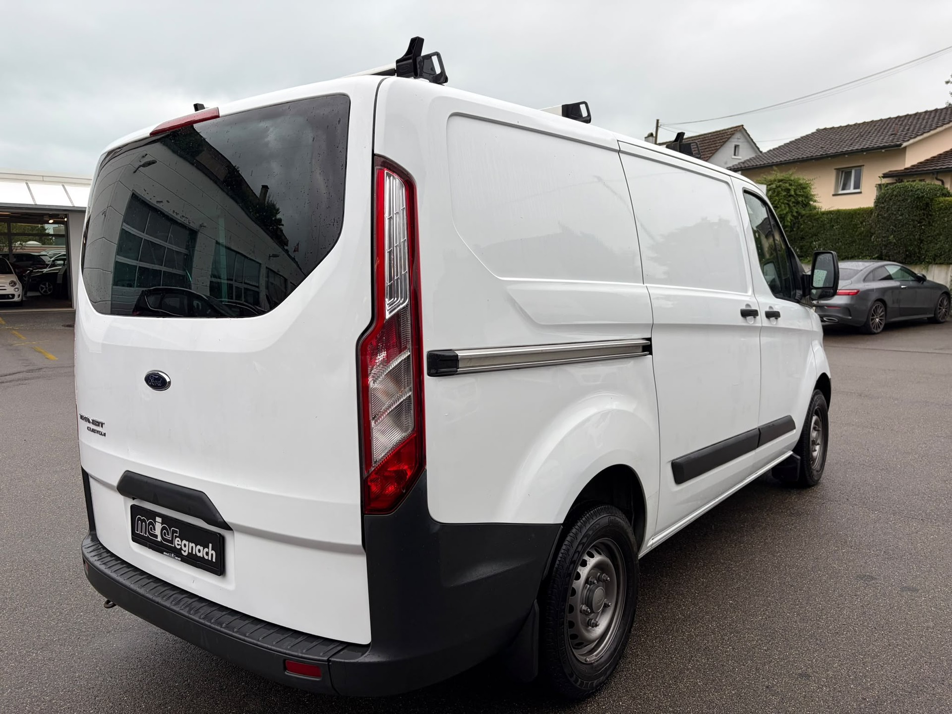 FORD Transit Custom Van 250 L1H1 Startup-image-9
