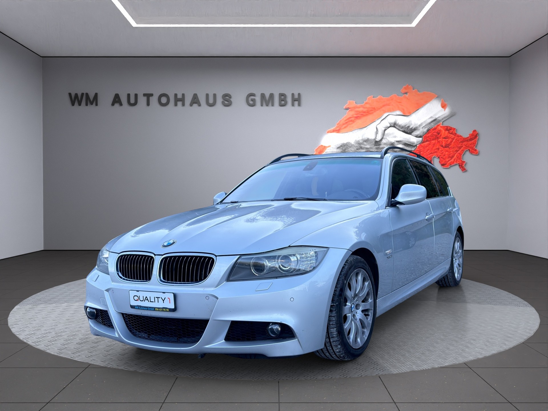 BMW 330i xDrive Touring Steptronic-showroom-element-1