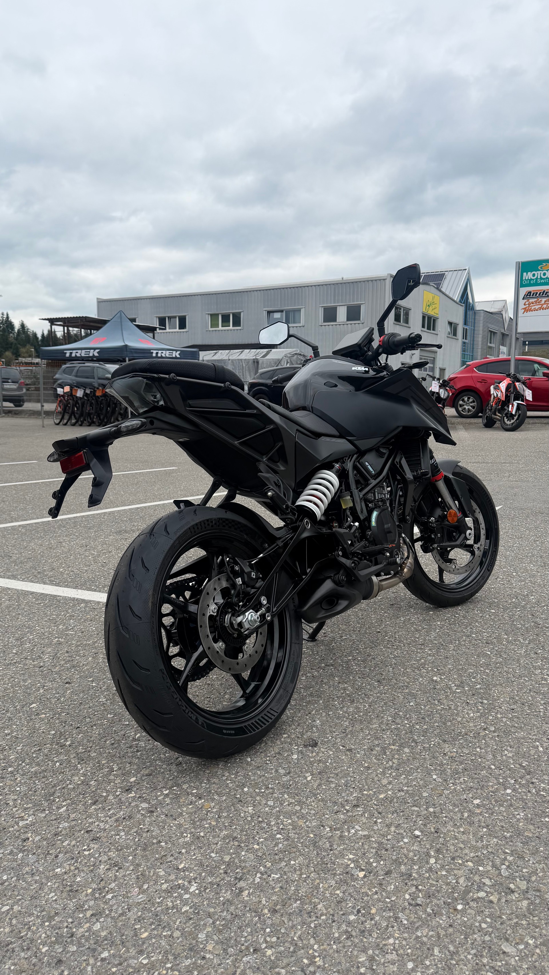 KTM 125 Duke-showroom-element-2