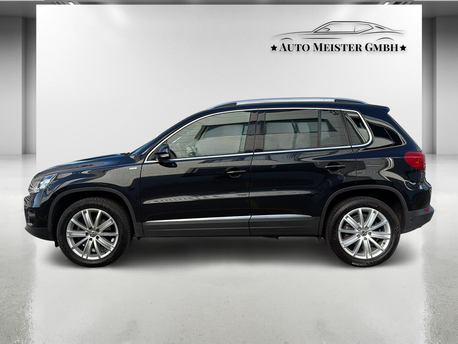 VW Tiguan 2.0 TDI BlueMotion Sport&Style 4Motion DSG-image-1
