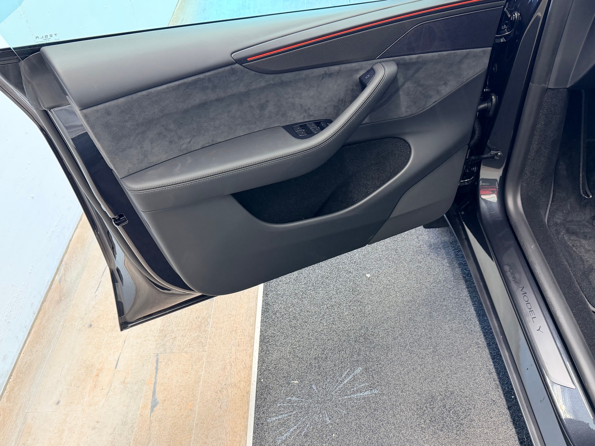 TESLA Model Y Performance-image-15