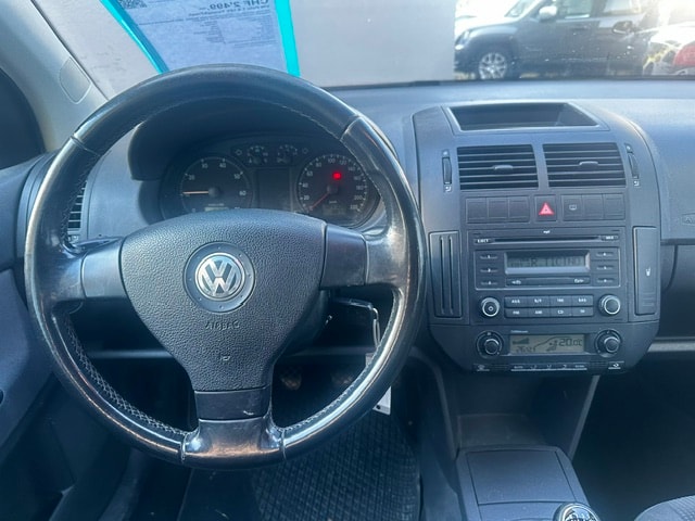 VW Polo 1.4 16V Young&Fresh-image-3