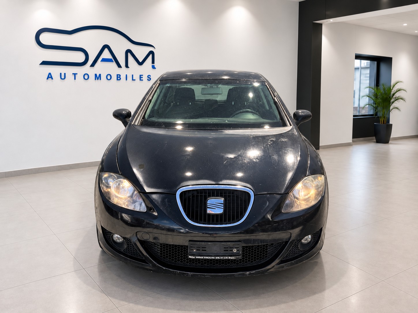 SEAT Leon 2.0 TDI Stylance-image-1