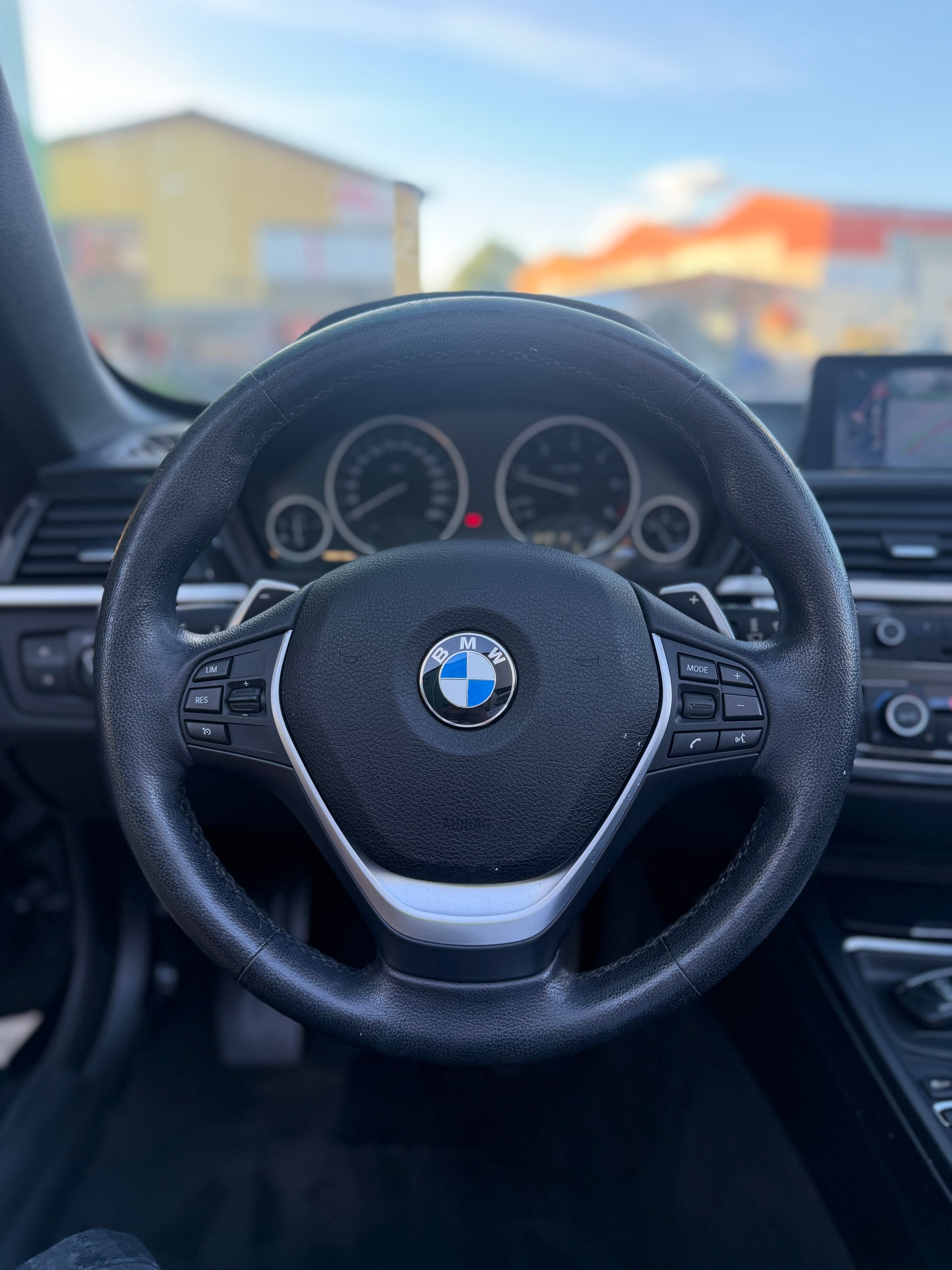BMW 420d Cabriolet Luxury Line-image-13