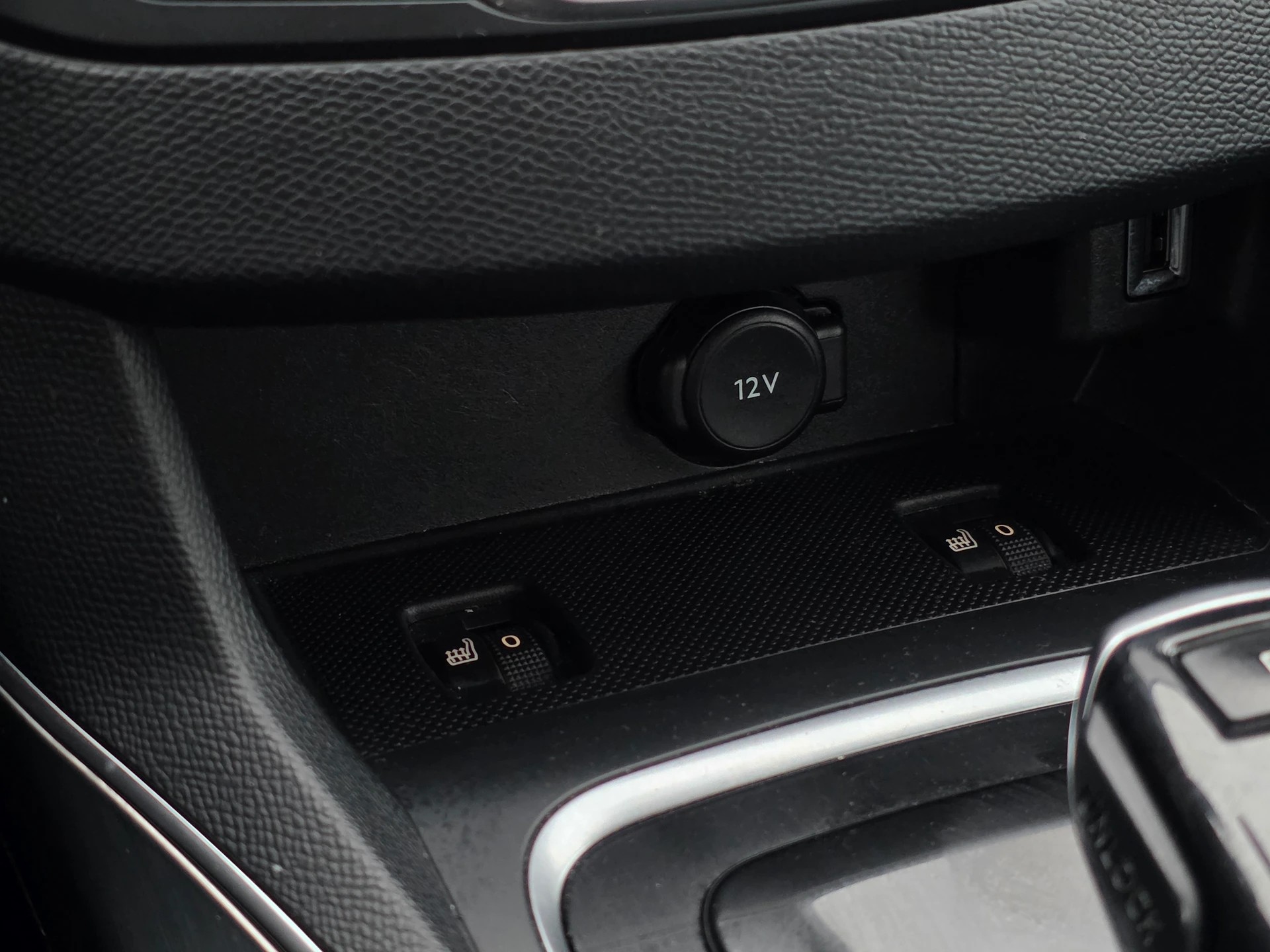 PEUGEOT 308 SW 1.5 BlueHDI Business Line EAT8 * Ab MFK 2026 * Frisch ab Service inkl. ZR + WP *-image-13