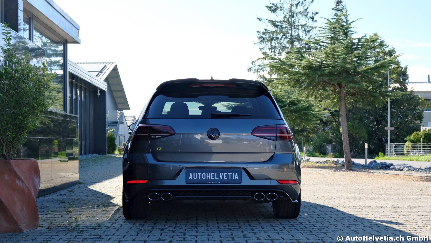 VW Golf 2.0 TSI R 4Motion DSG-image-6