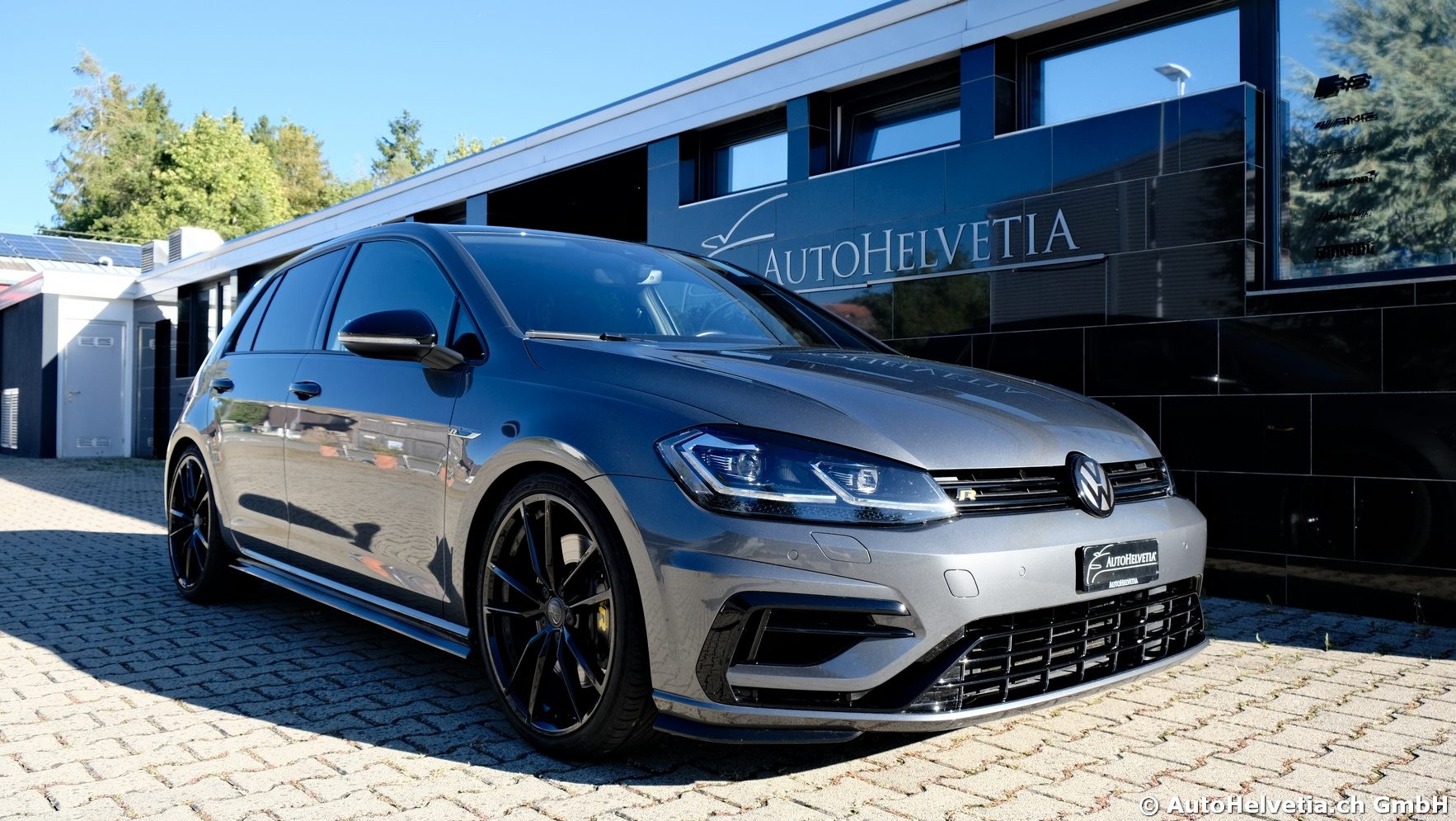 VW Golf 2.0 TSI R 4Motion DSG-image-1