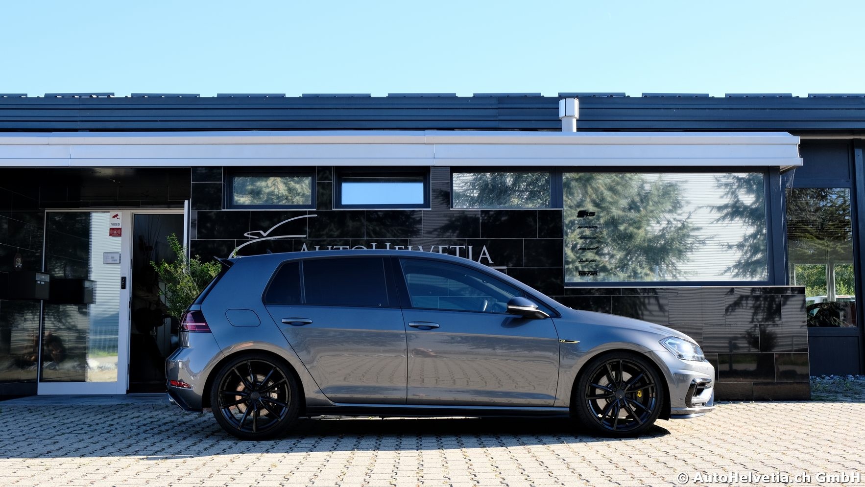 VW Golf 2.0 TSI R 4Motion DSG-image-3