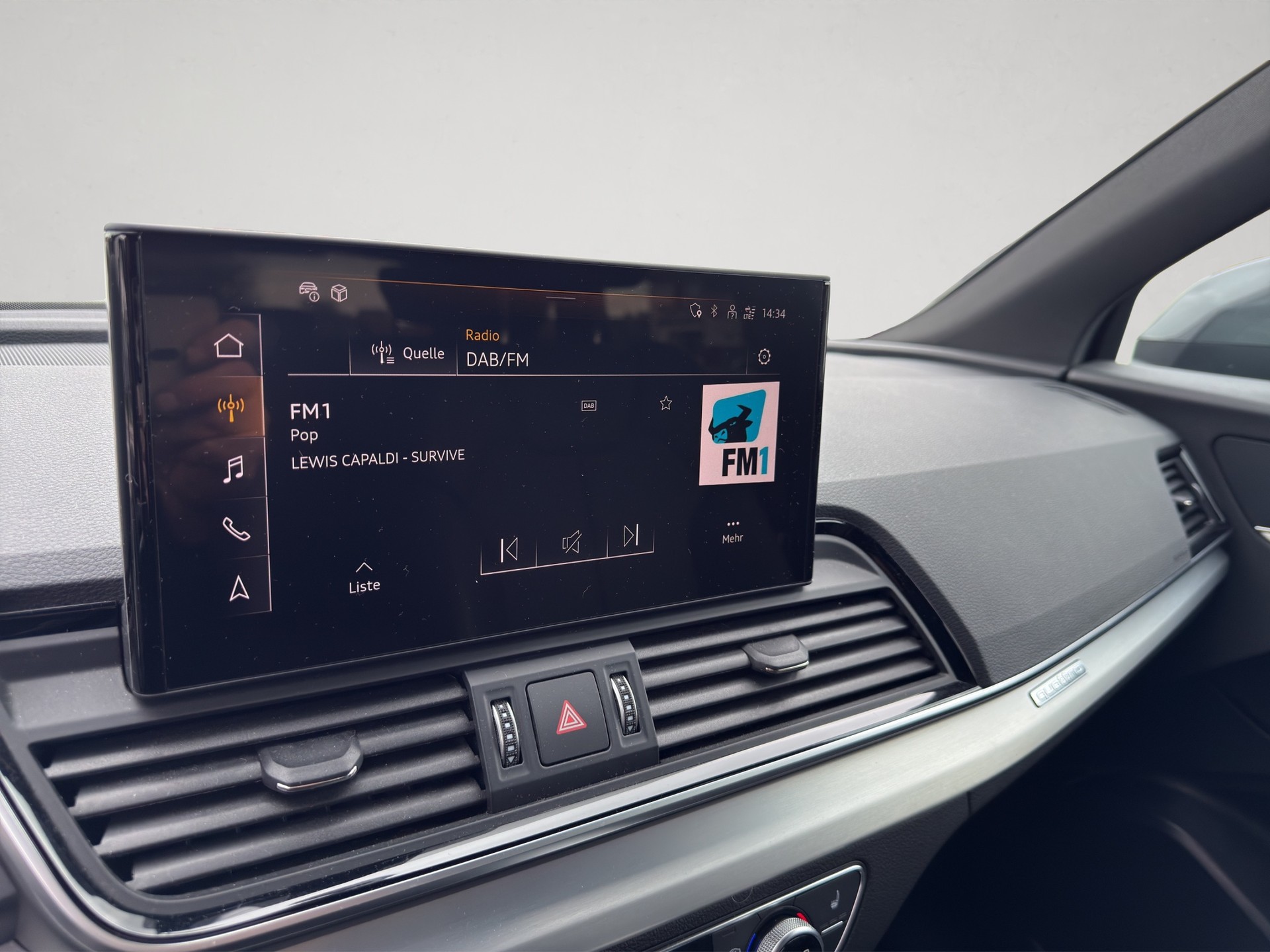 AUDI Q5 Sportback 50 TFSI e PHEV S line quattro S-tronic-image-8