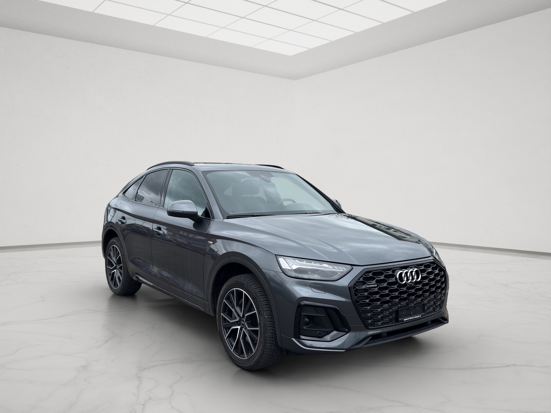 AUDI Q5 Sportback 50 TFSI e PHEV S line quattro S-tronic-image-4