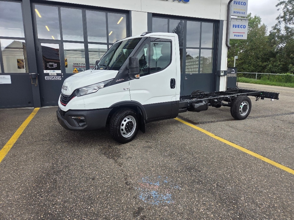 IVECO 35 S 18H A8-image-1