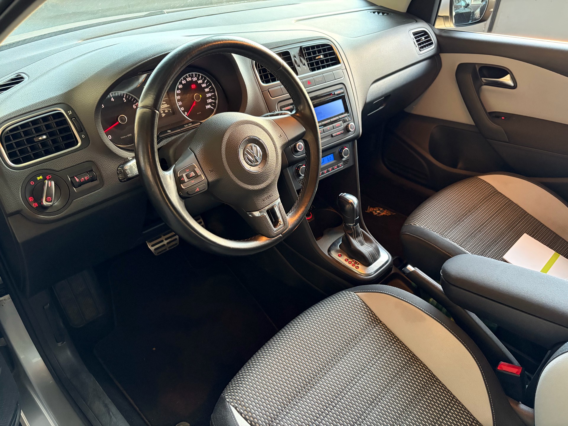 VW CrossPolo 1.2 TSI DSG-image-9