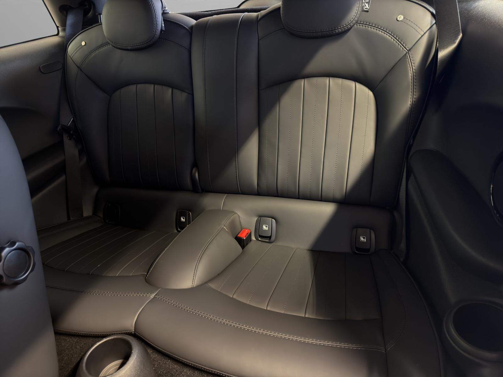MINI Cooper S-image-14