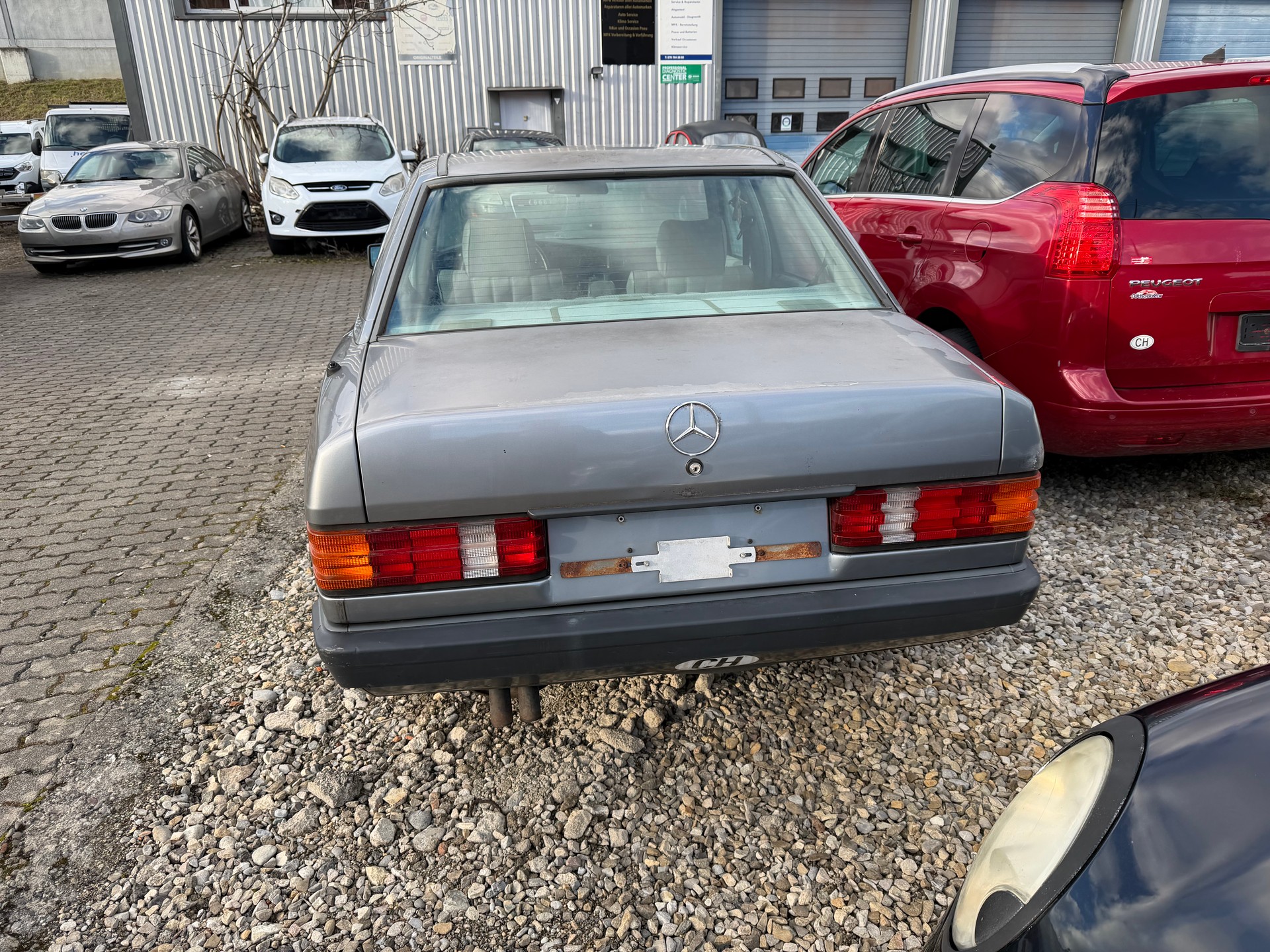 MERCEDES-BENZ 190 E 2.6-image-2