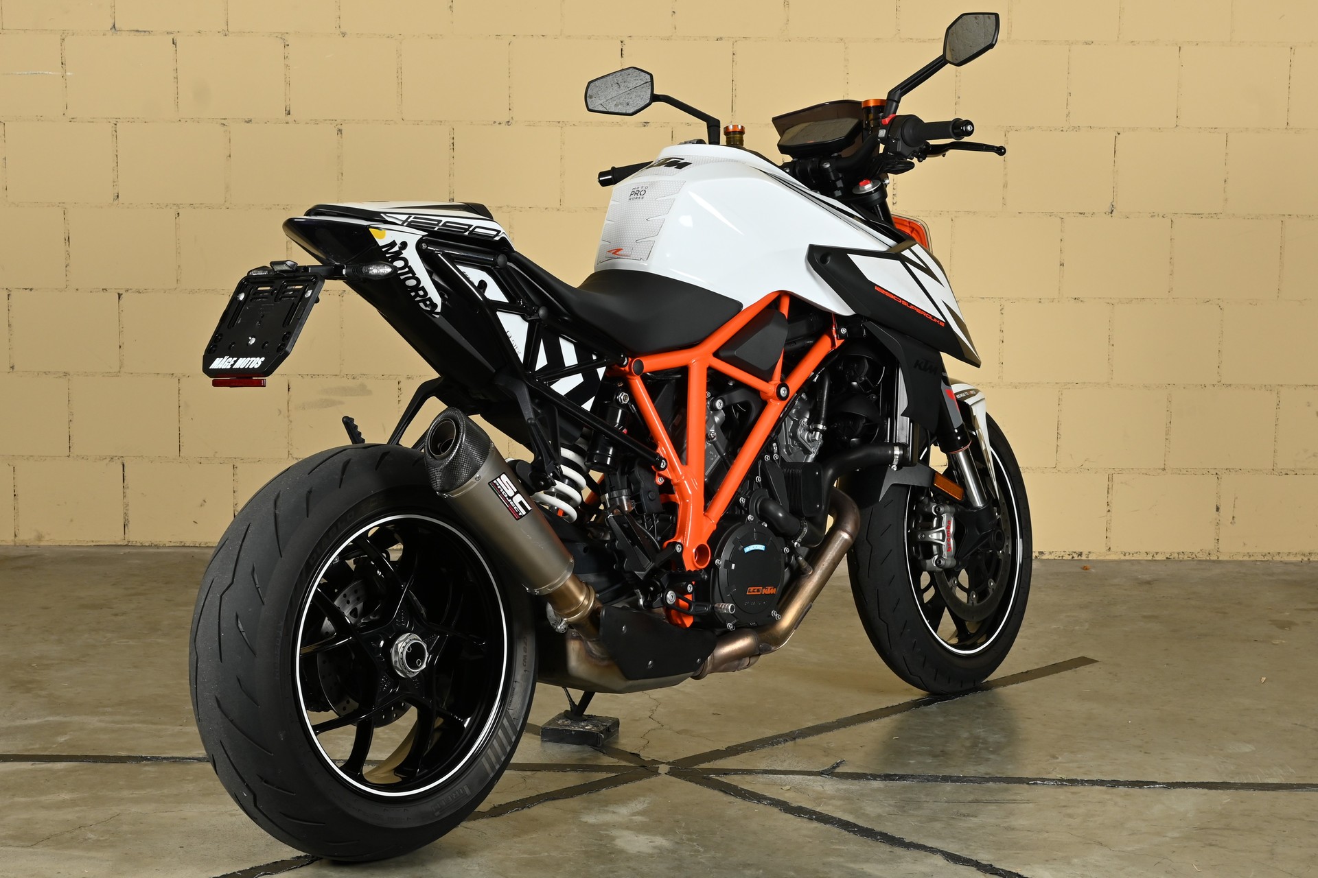 KTM 1290 Super Duke R-image-6