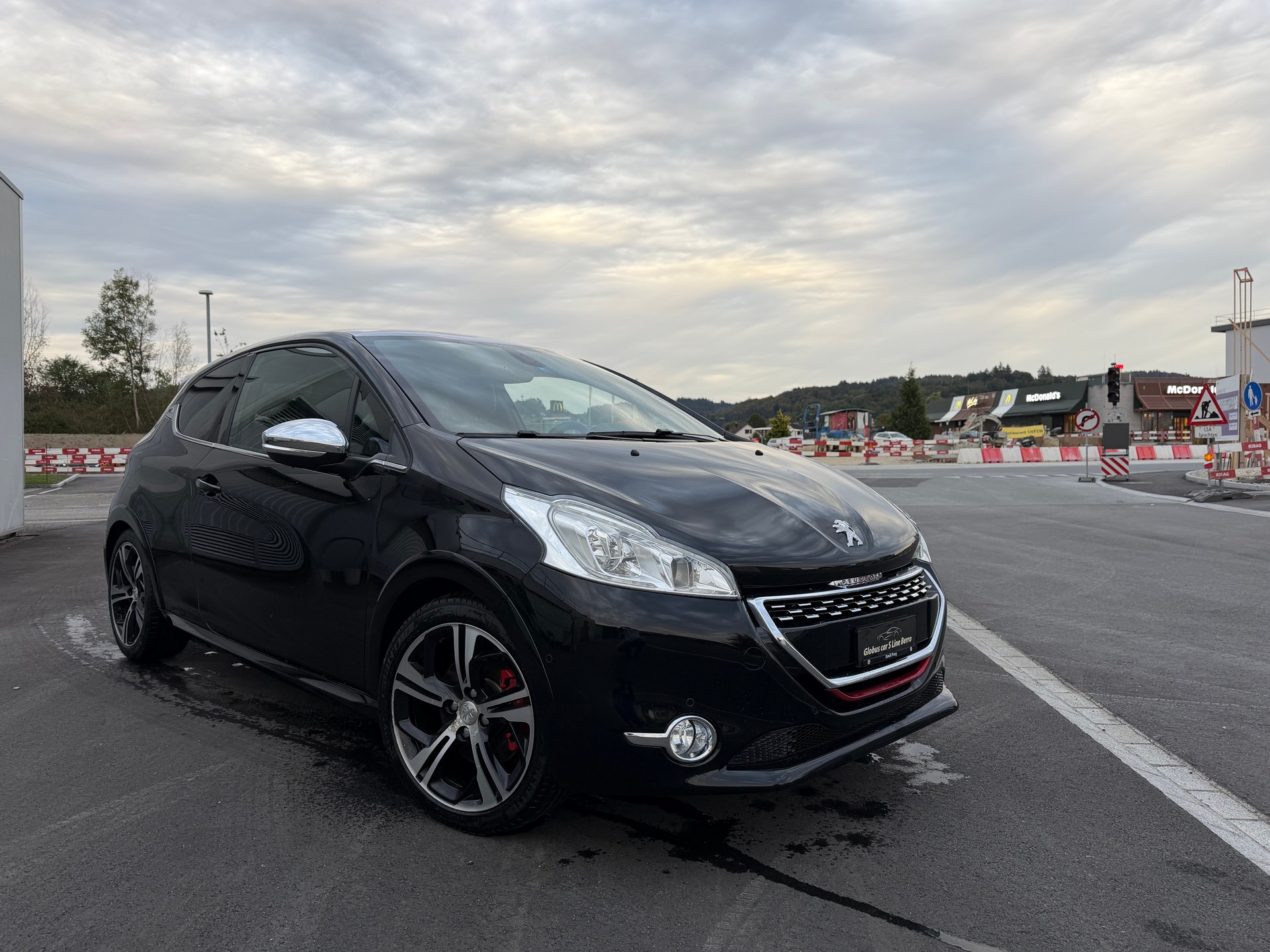 PEUGEOT 208 1.6 Turbo GTi-image-1