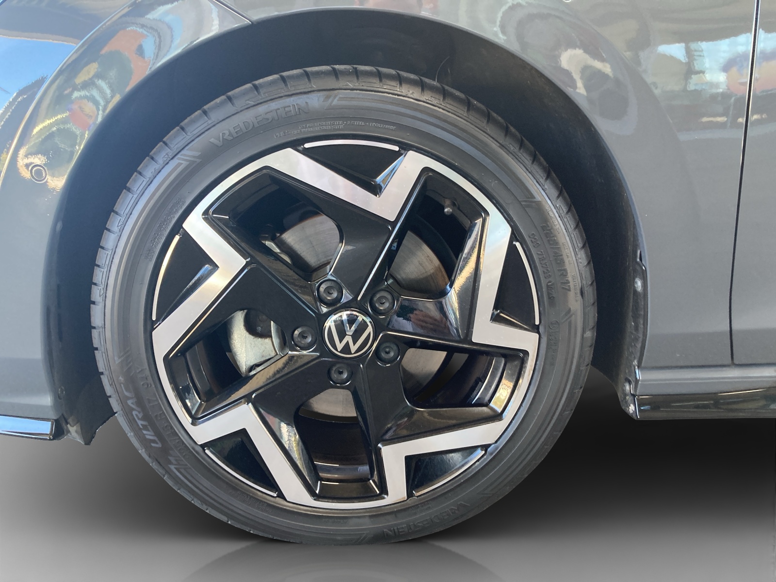 VW Golf 1.5 e TSI mHEV R-Line DSG-image-15