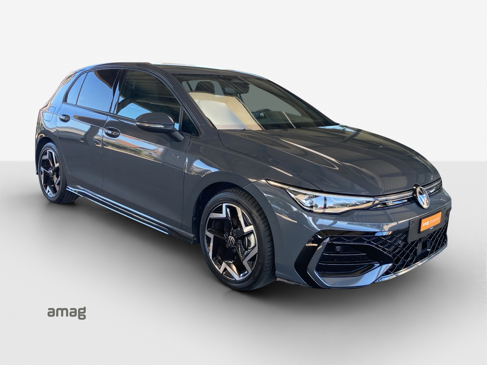 VW Golf 1.5 e TSI mHEV R-Line DSG-image-5