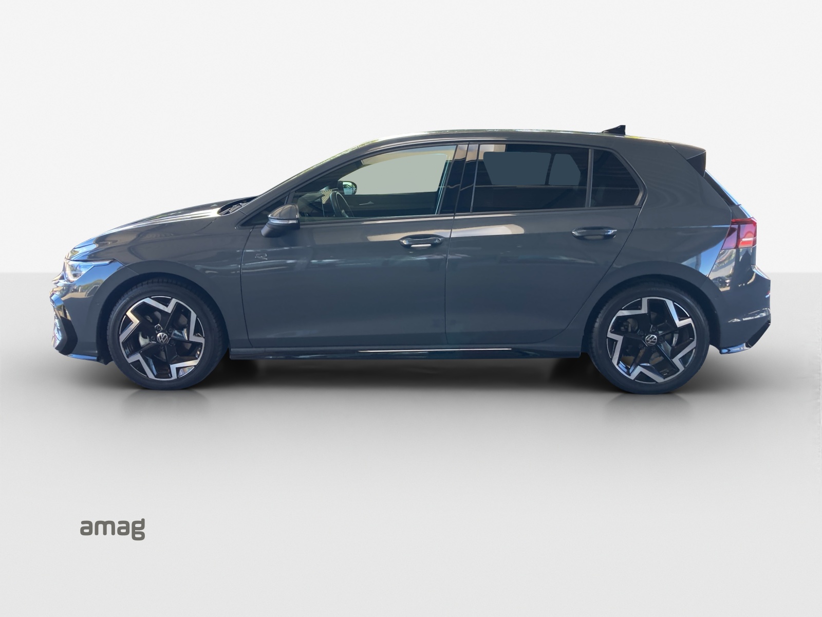 VW Golf 1.5 e TSI mHEV R-Line DSG-image-1