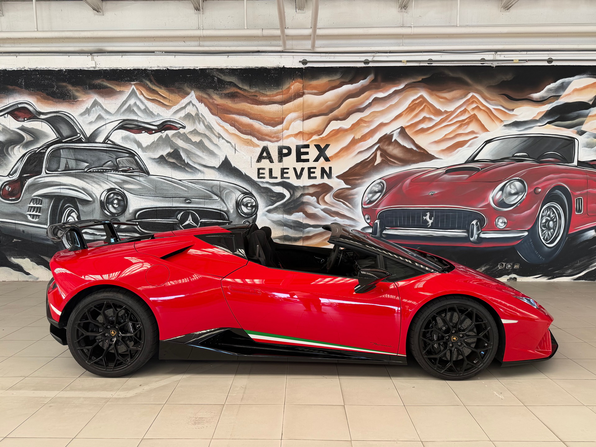 LAMBORGHINI Huracan LP640-4 Spyder Performante DCT-showroom-element-1