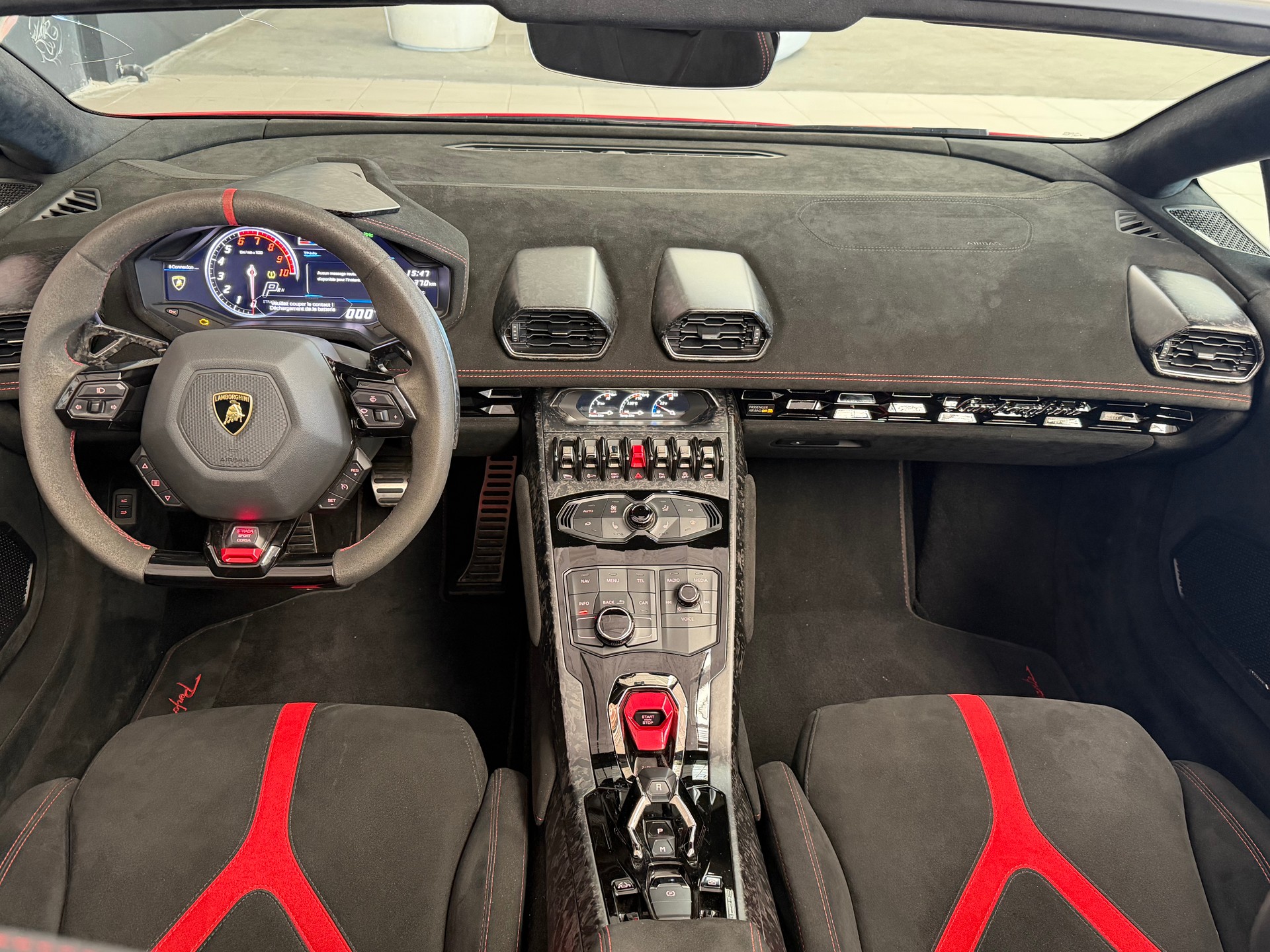 LAMBORGHINI Huracan LP640-4 Spyder Performante DCT-image-16