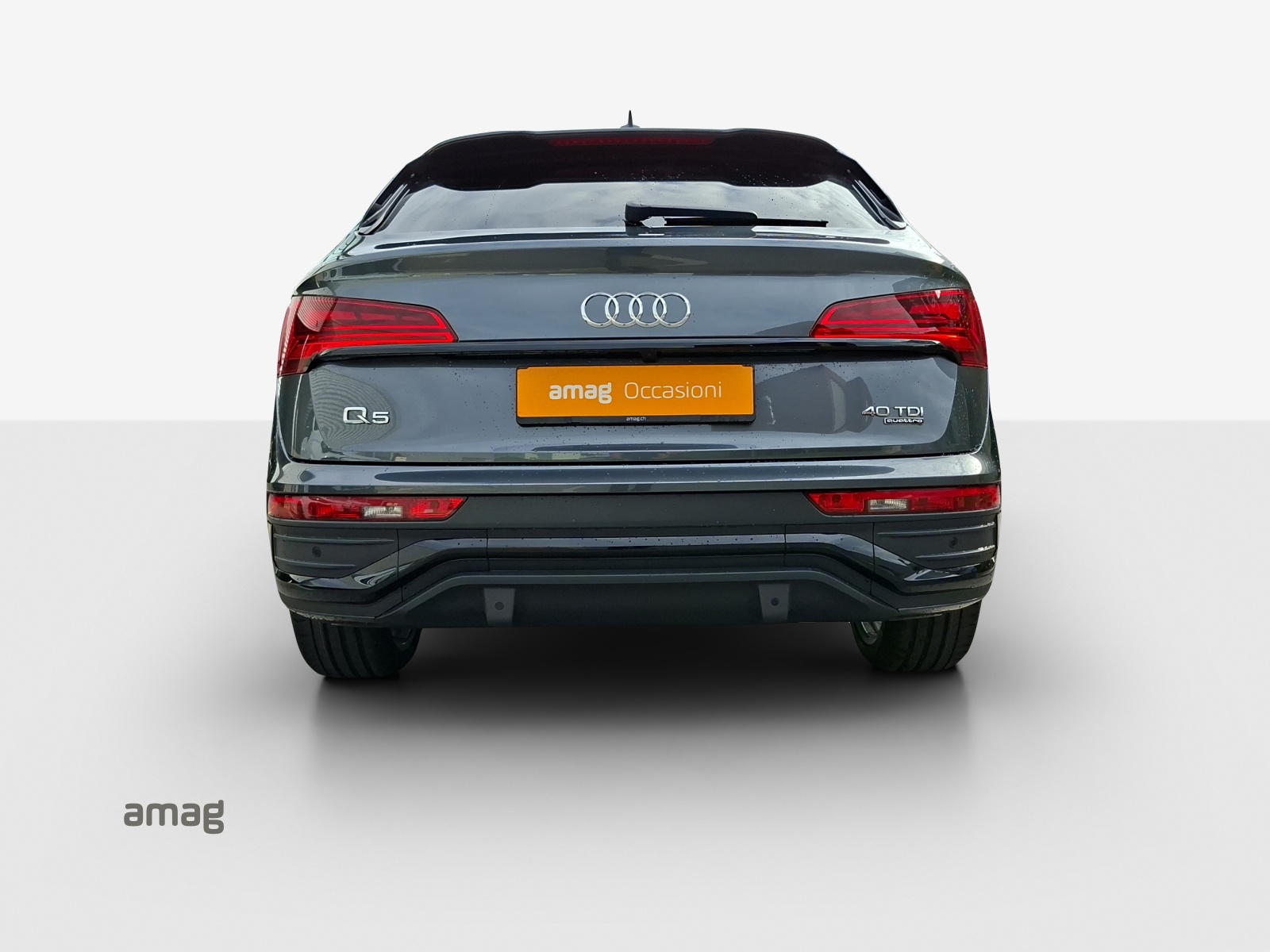 AUDI Q5 Sportback 40 TDI Blackedition quattro S-tronic-image-3