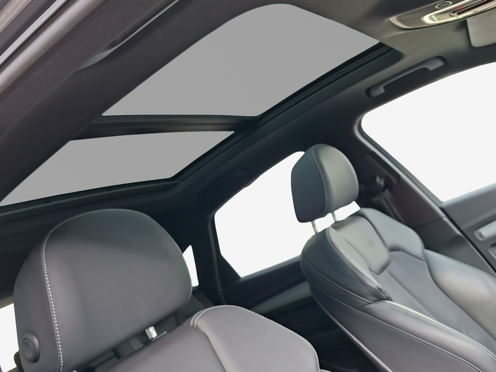 AUDI Q5 Sportback 40 TDI Blackedition quattro S-tronic-image-15