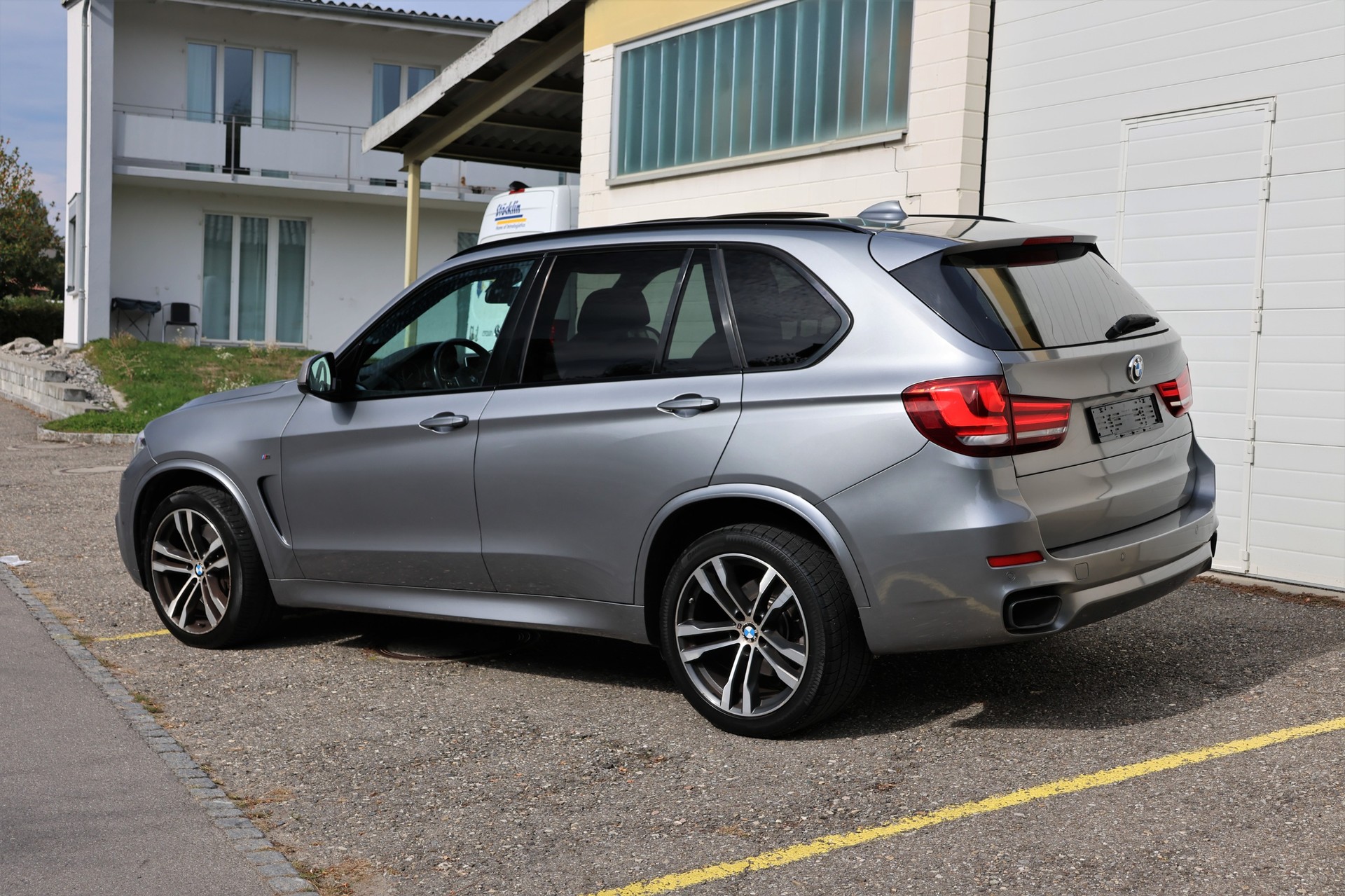 BMW X5 xDrive M50d Steptronic(CH)-image-4