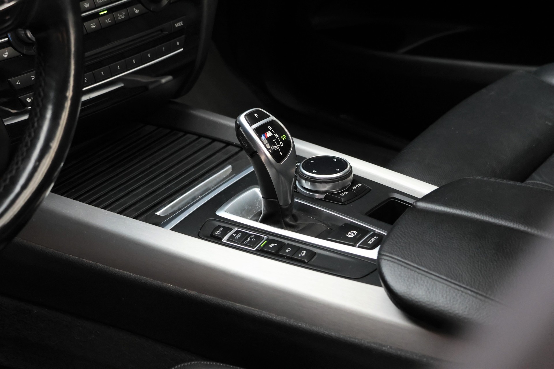 BMW X5 xDrive M50d Steptronic(CH)-image-9