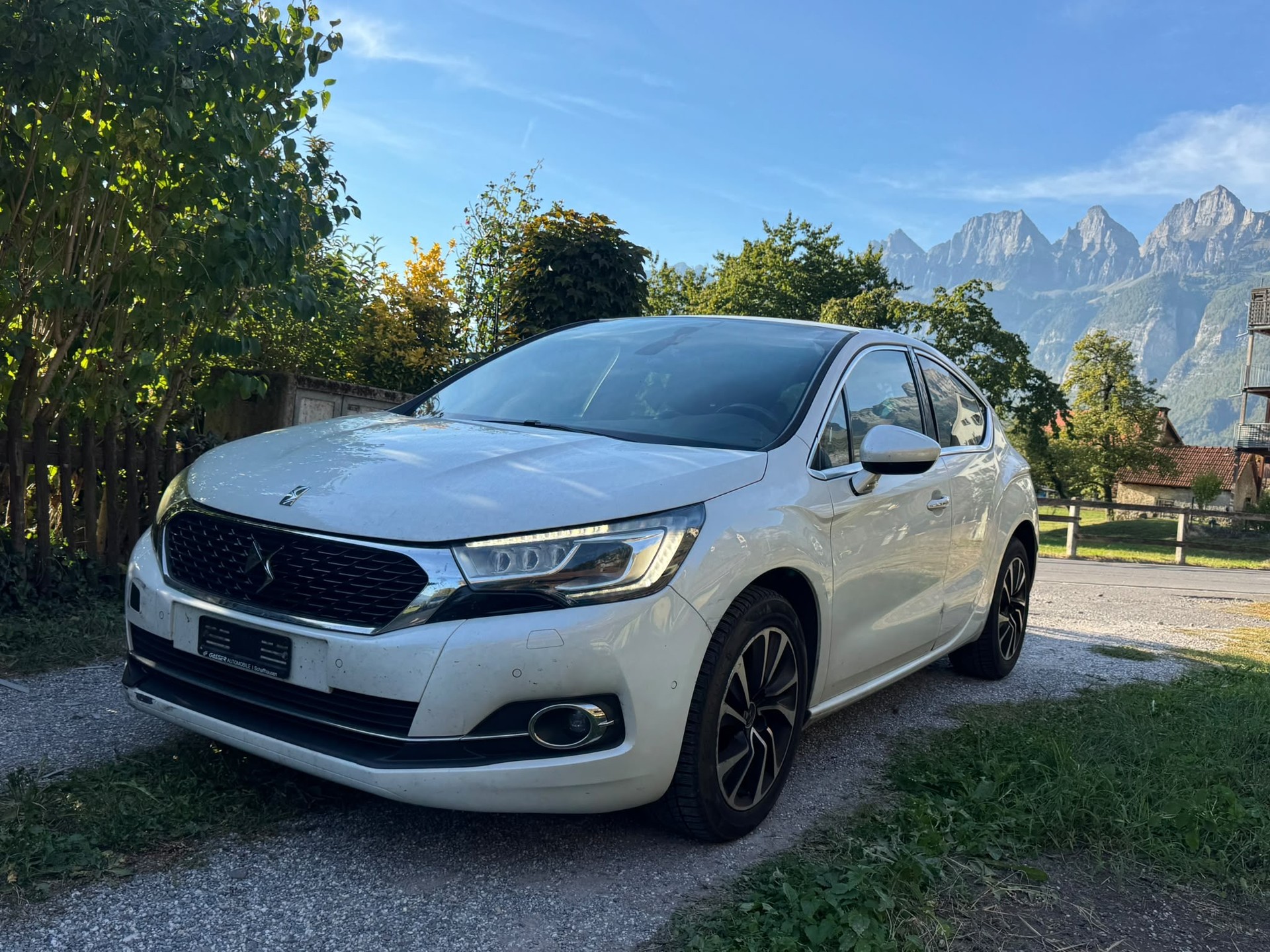 DS AUTOMOBILES DS 4 1.6 THP Sport Chic Automatic-image-1
