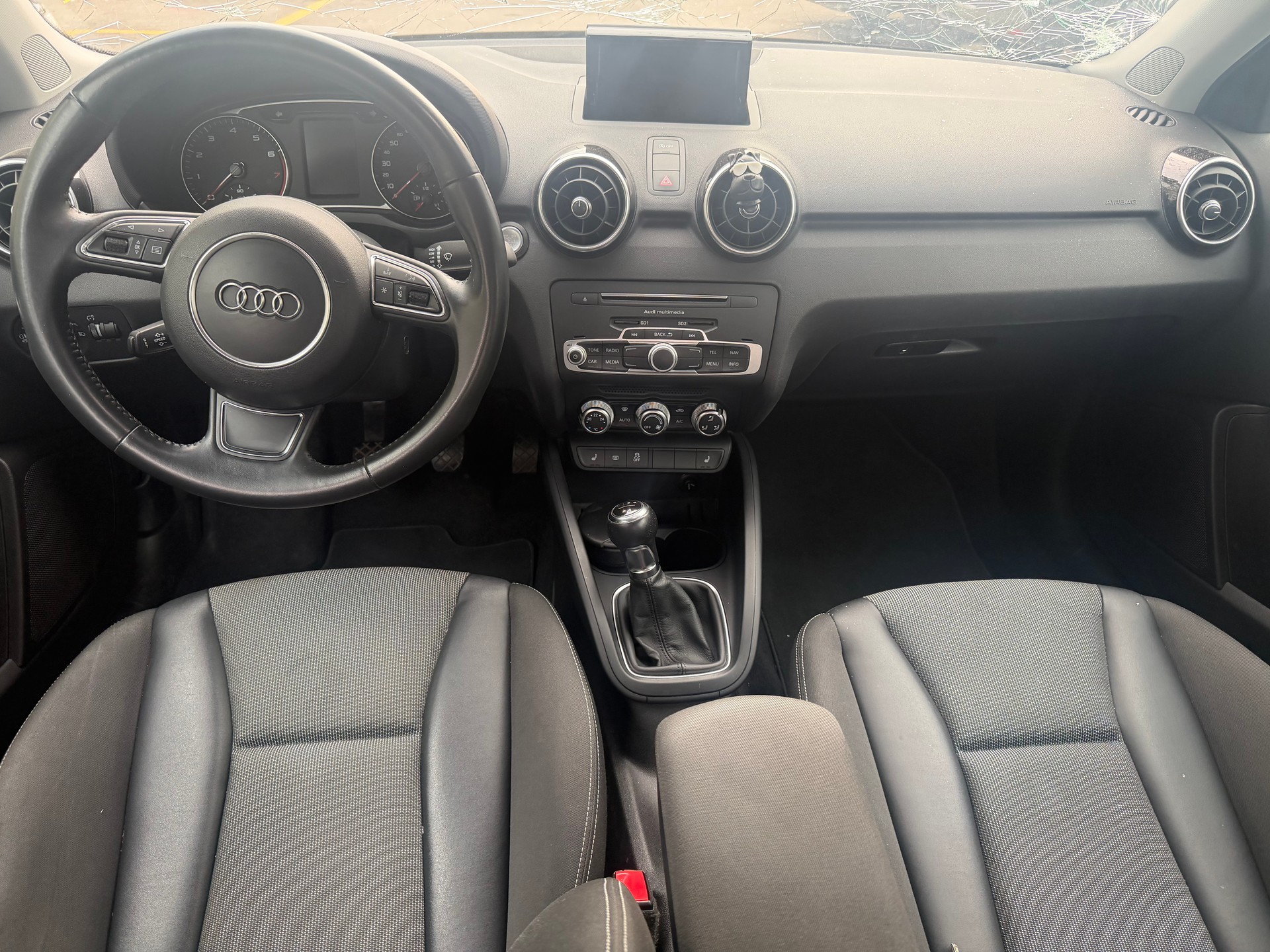 AUDI A1 Sportback 1.0 TFSI Sport-image-7