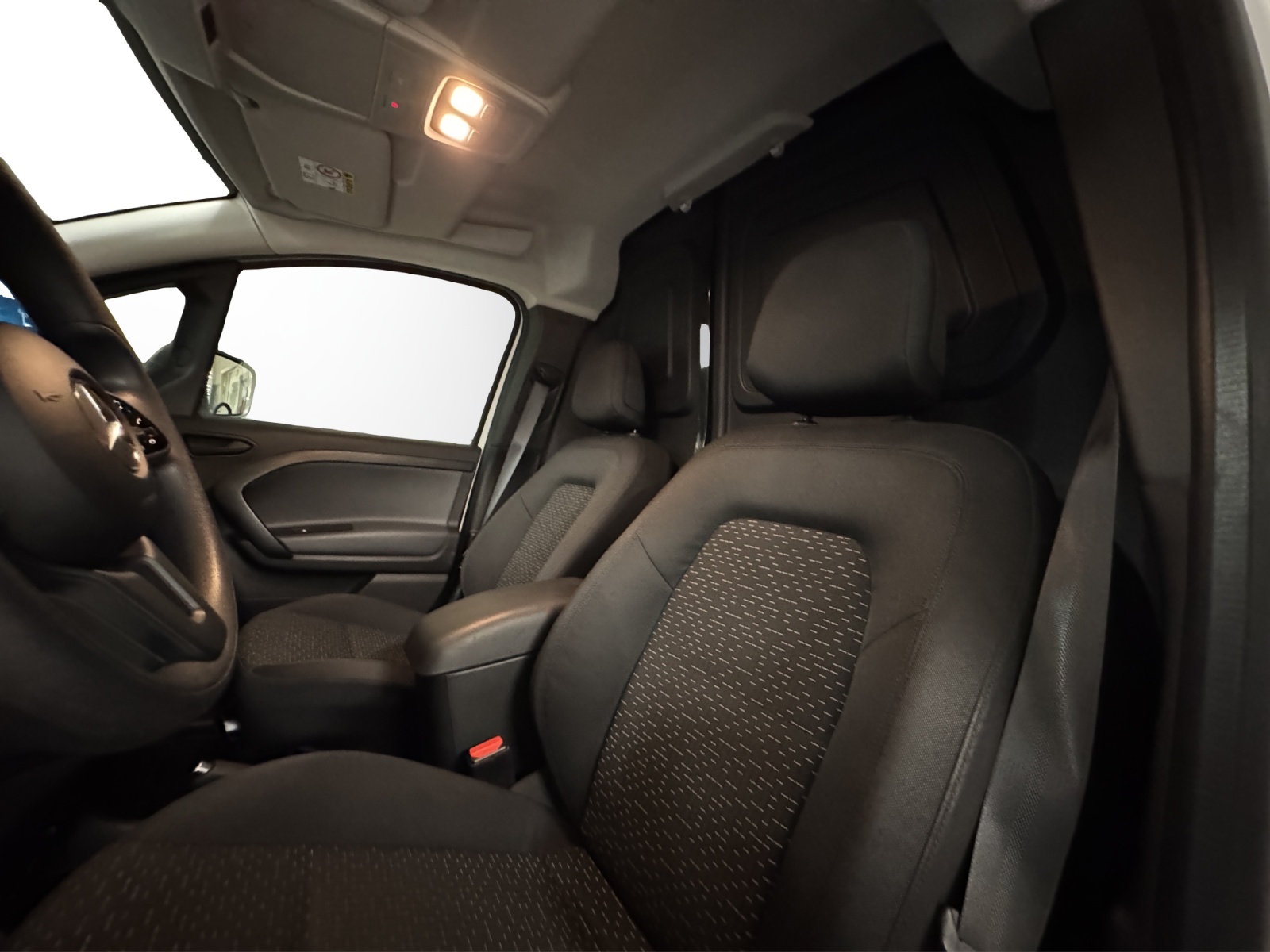 MERCEDES-BENZ Citan 110 CDI Pro-image-9
